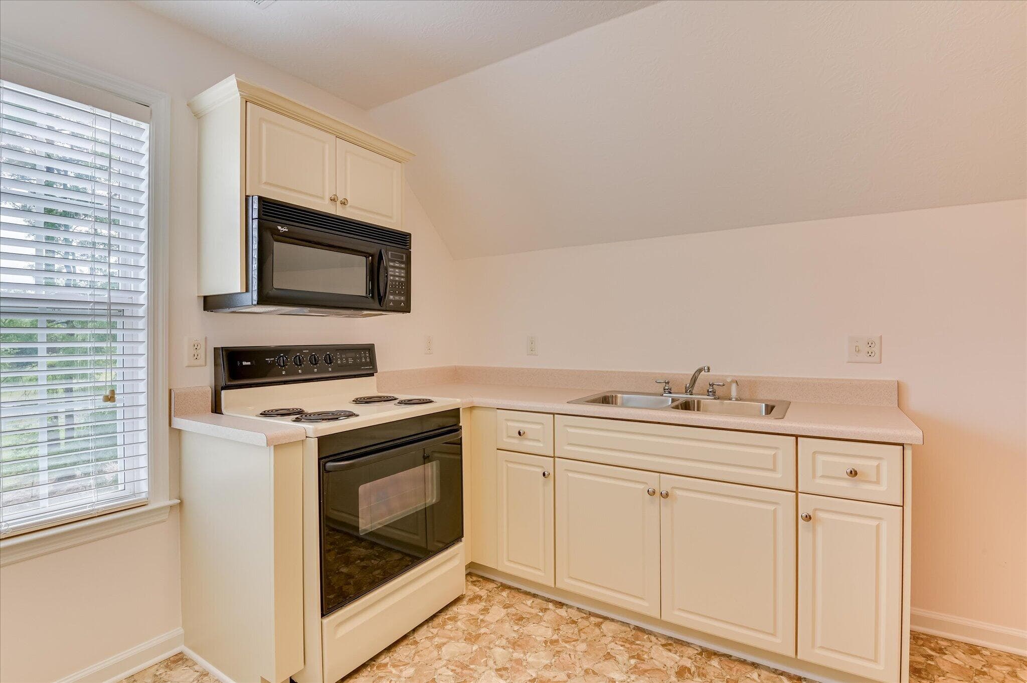 Single Family Residence at 356 Gardenia Drive, Evans, GA 30809, photo 58 of 75