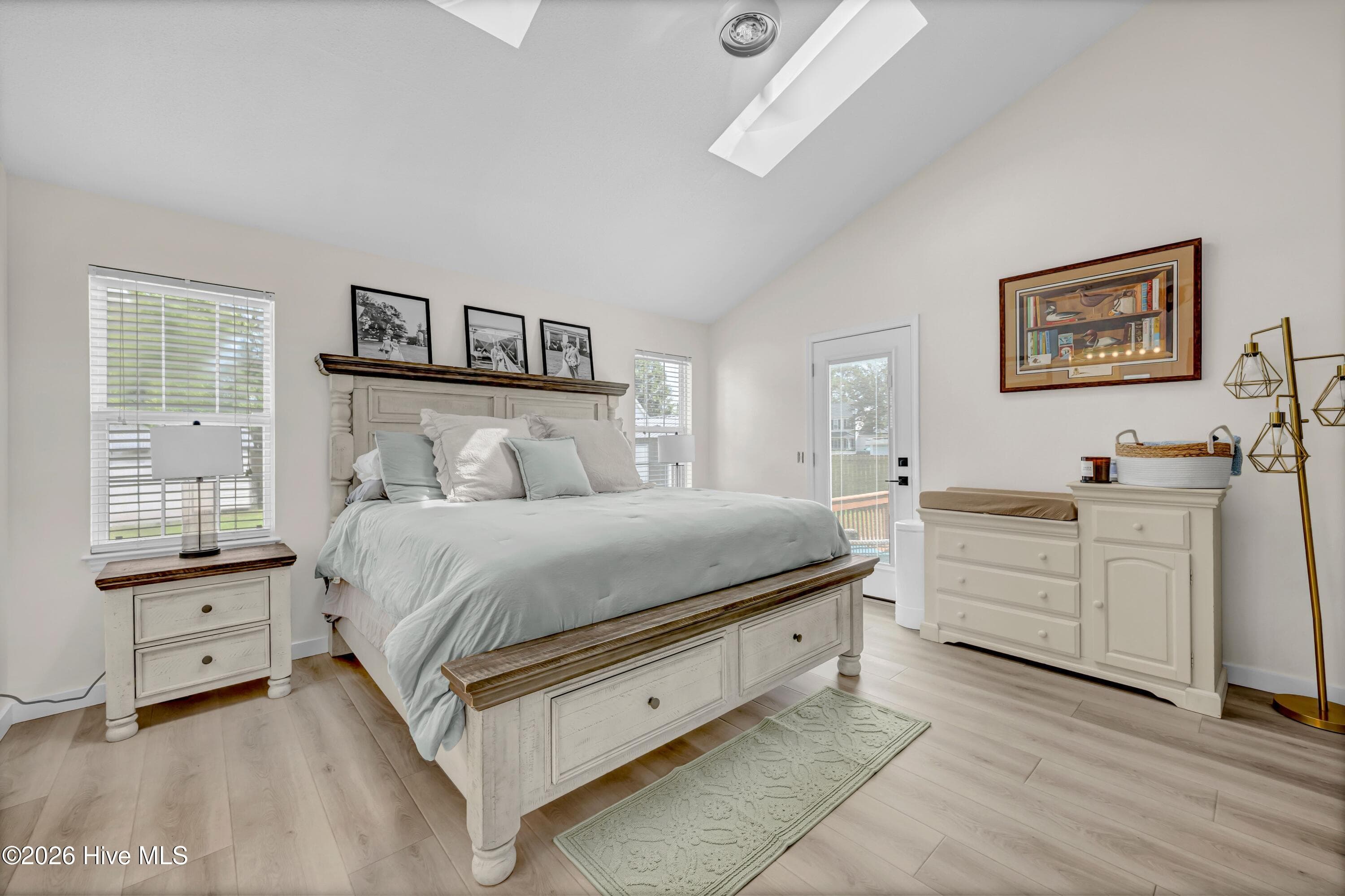 Single Family Residence at 507 Commons Way, Wilmington, NC 28409, photo 13 of 51