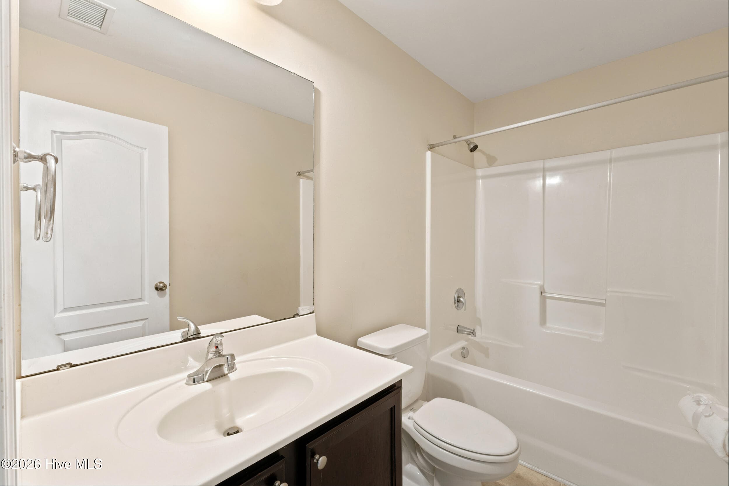 Single Family Residence at 2009 Willow Stone Court, Leland, NC 28451, photo 21 of 37