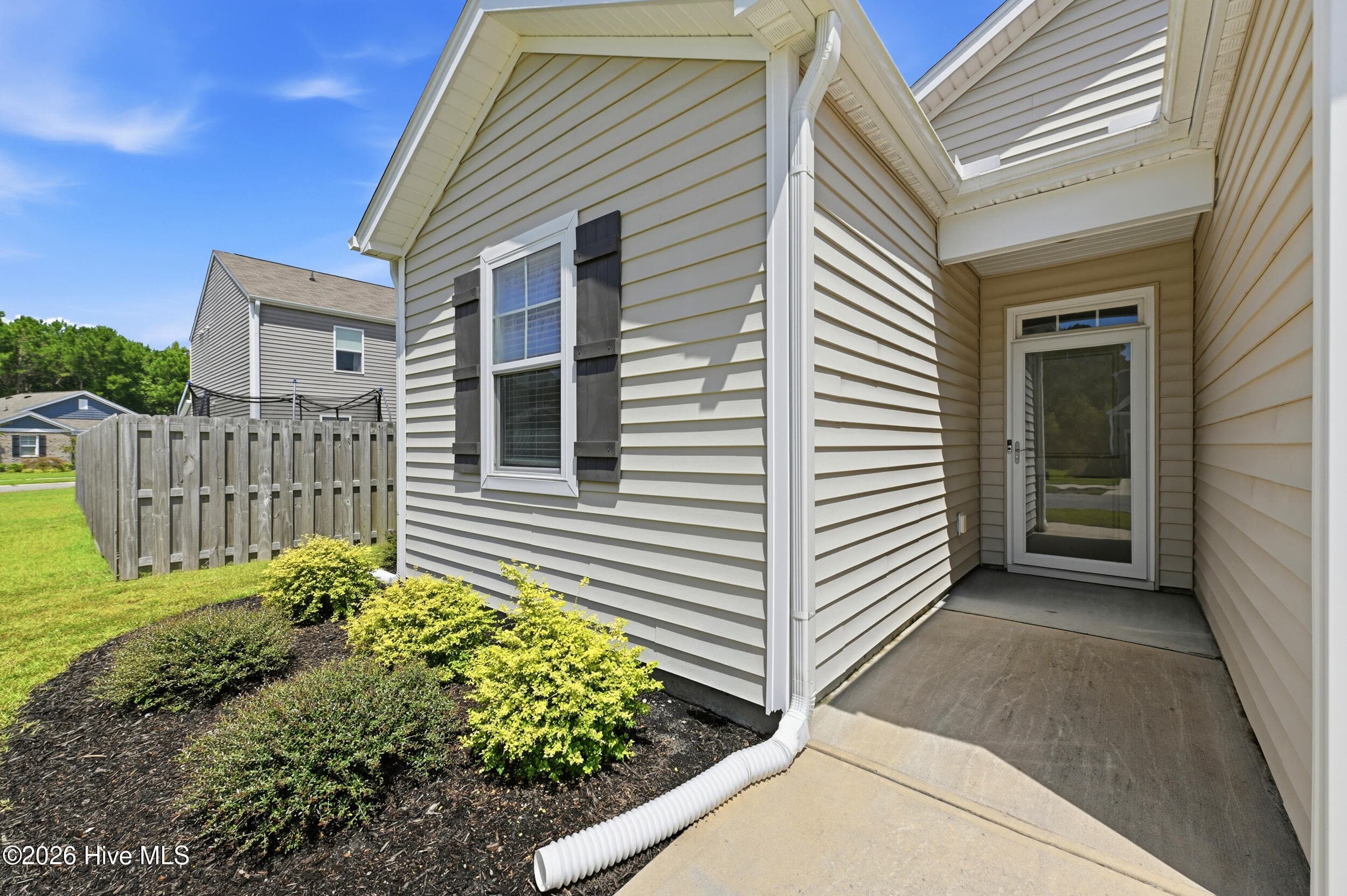 Single Family Residence at 9048 Saint George Road Lot 24, Wilmington, NC 28411, photo 3 of 34