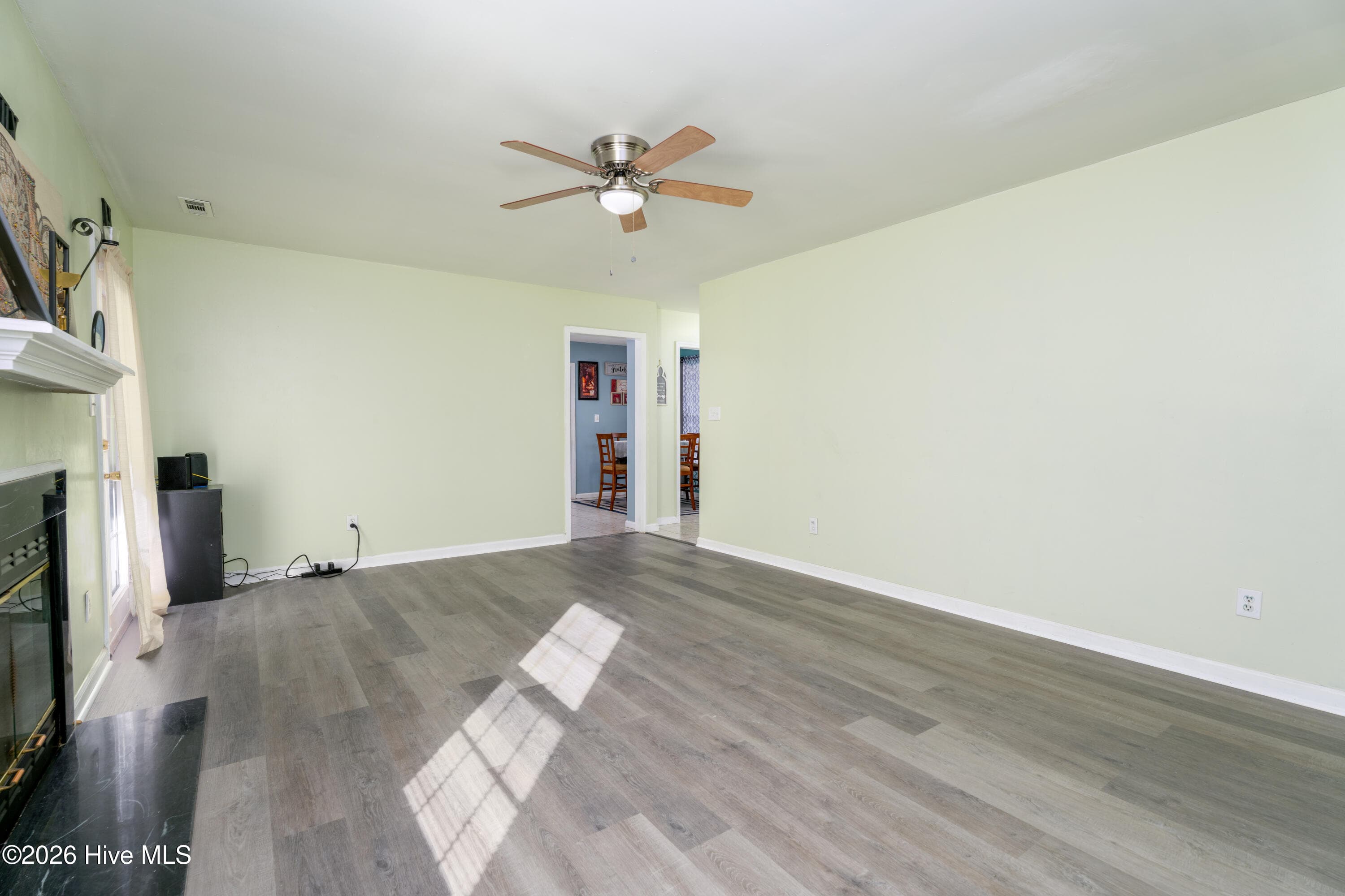 Single Family Residence at 405 Chaps Court, Jacksonville, NC 28546, photo 18 of 71