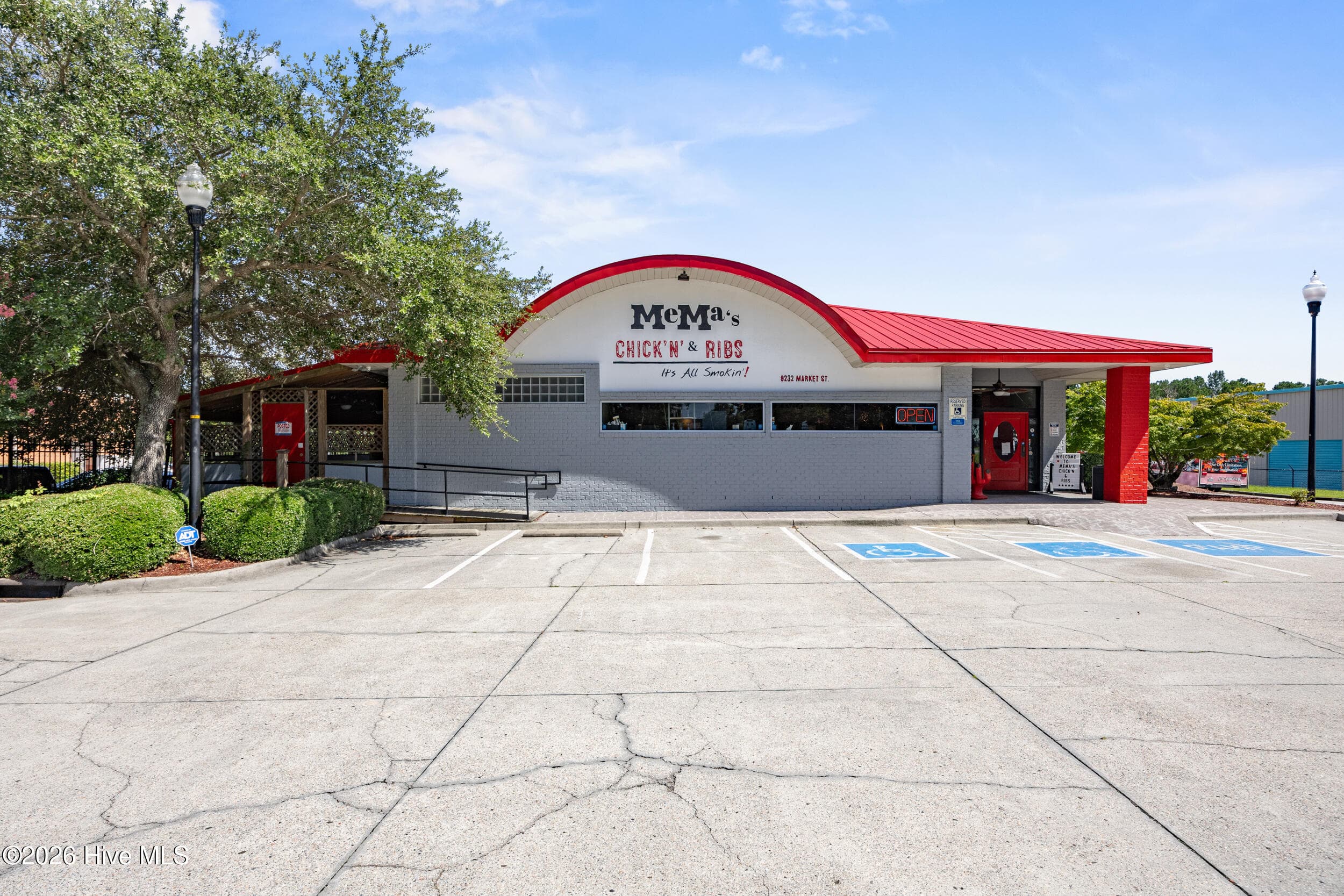 Business at 8232 Market Street, Wilmington, NC 28411, photo 2 of 90
