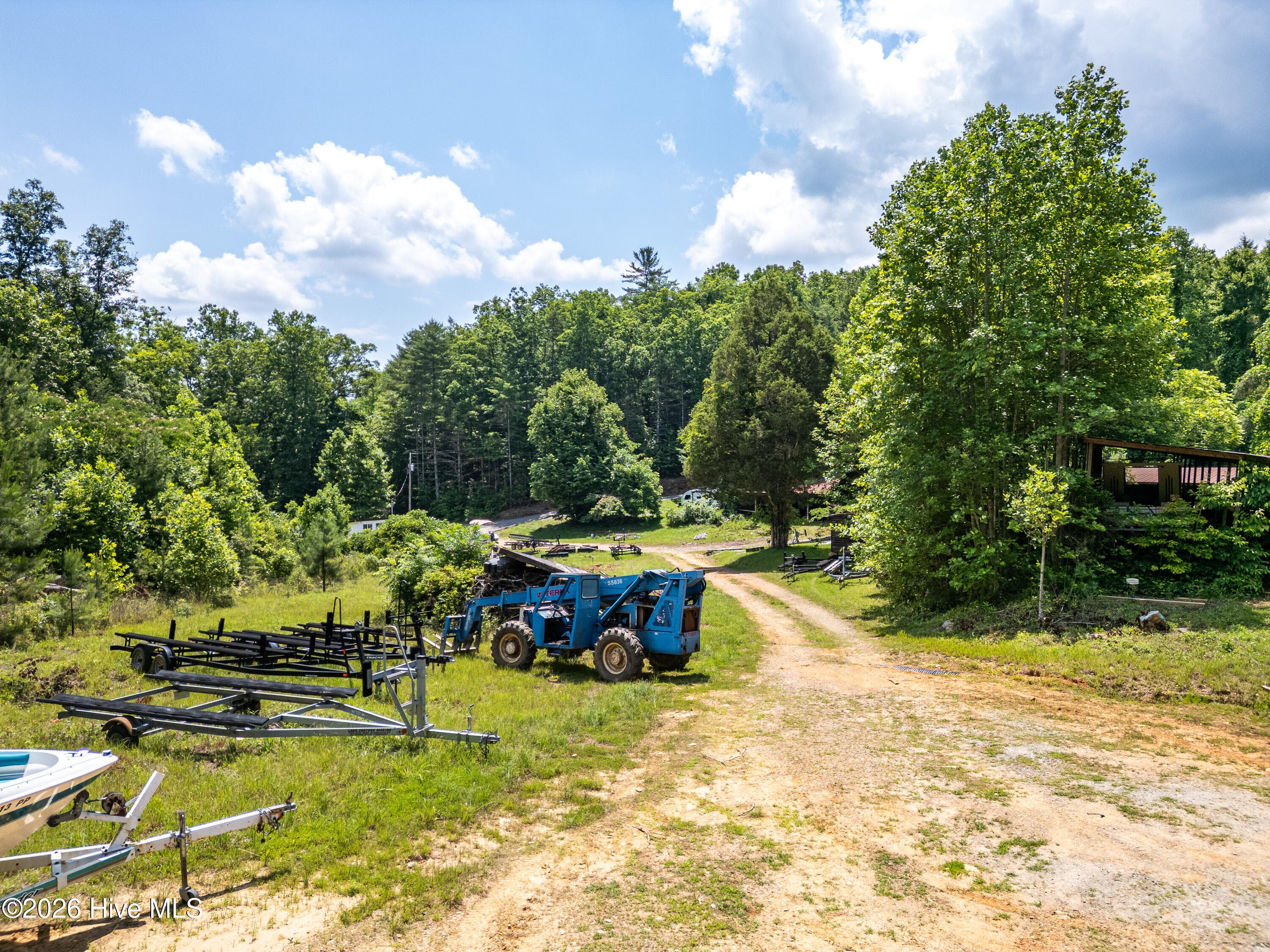 Business at 400 Harbor Cove Lane, Murphy, NC 28906, photo 17 of 37