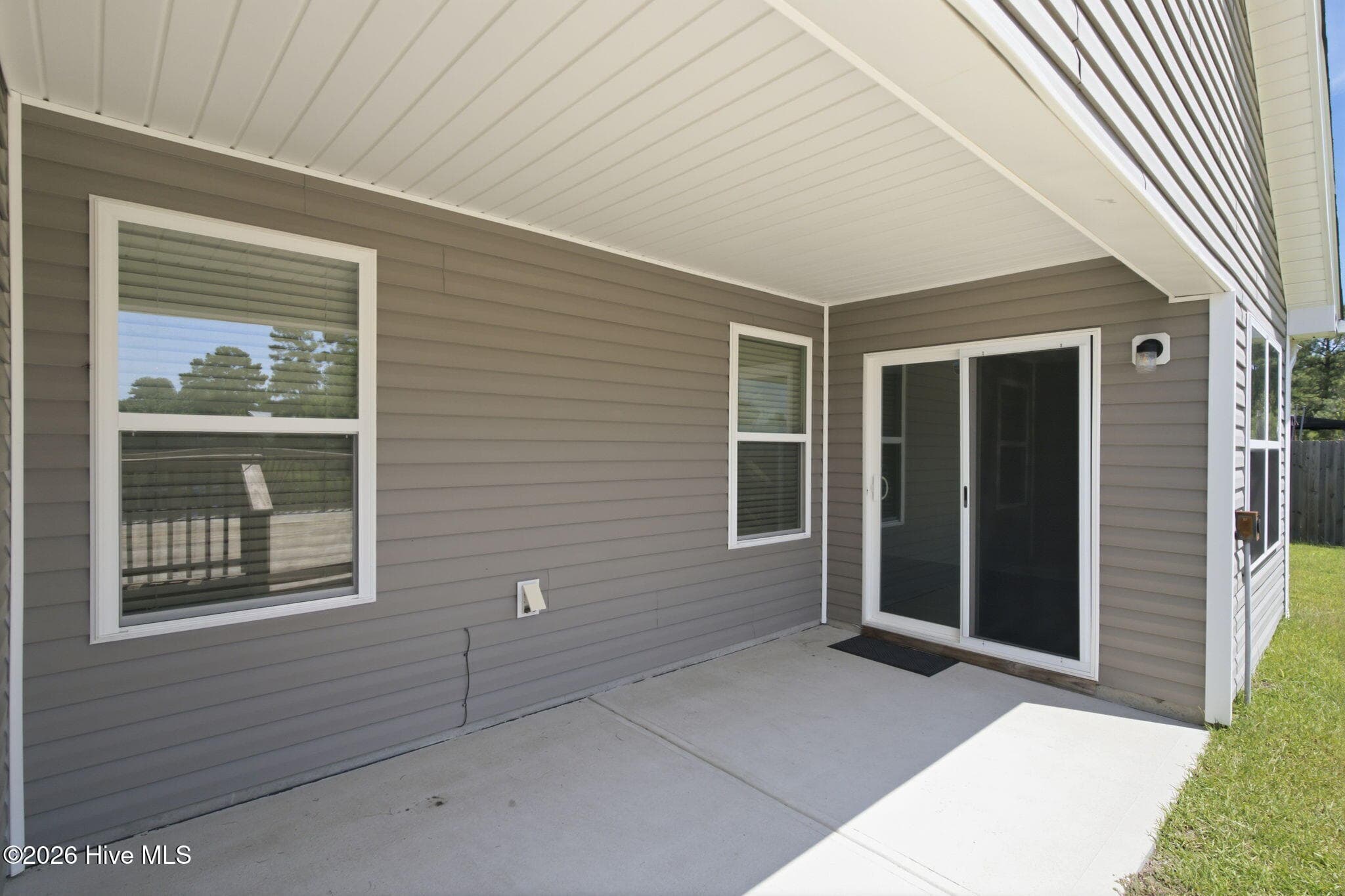 Single Family Residence at 7136 Boykin Spaniel Way, Wilmington, NC 28411, photo 4 of 4