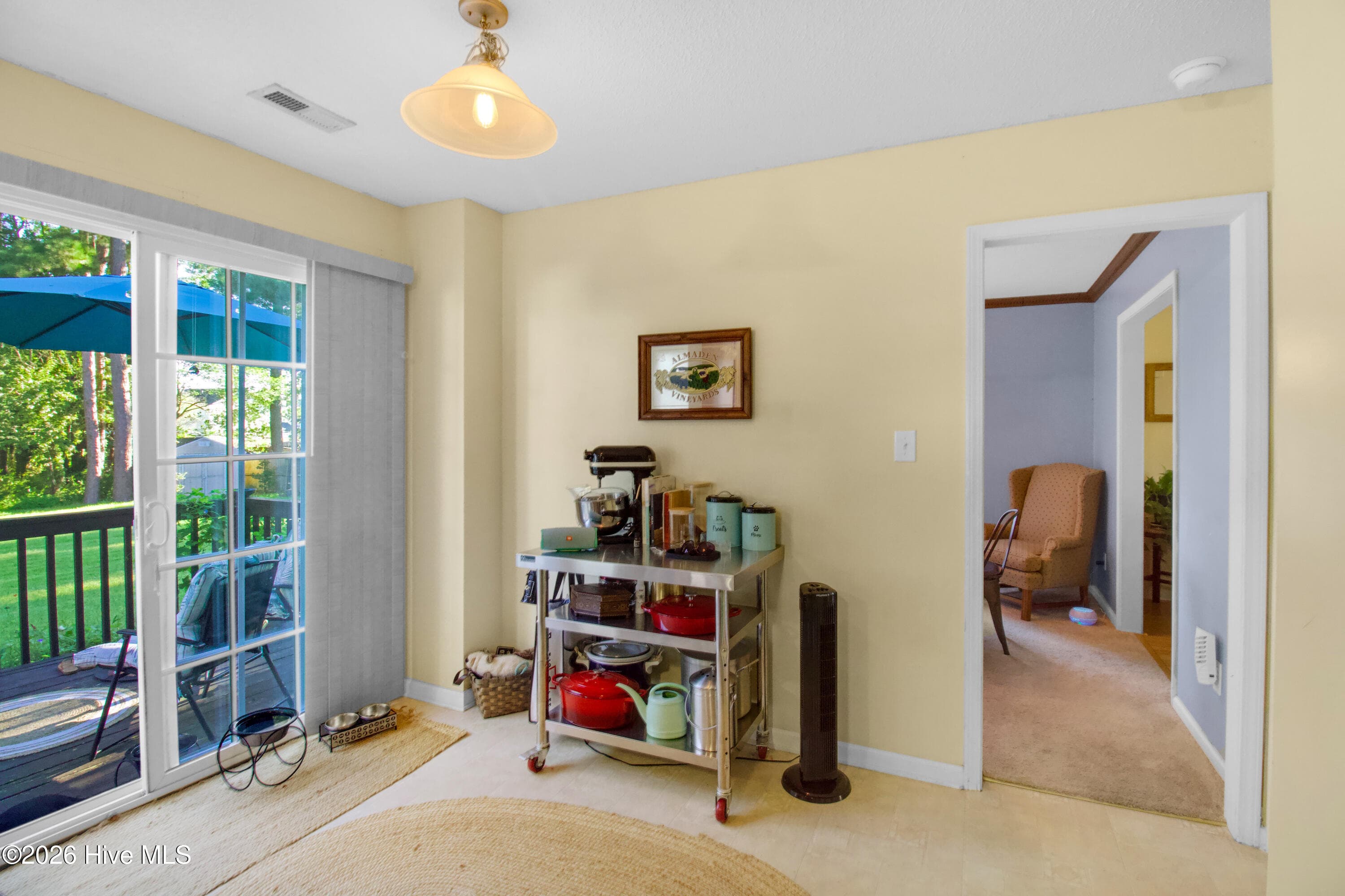 Single Family Residence at 206 Reef Lane, Richlands, NC 28574, photo 15 of 33