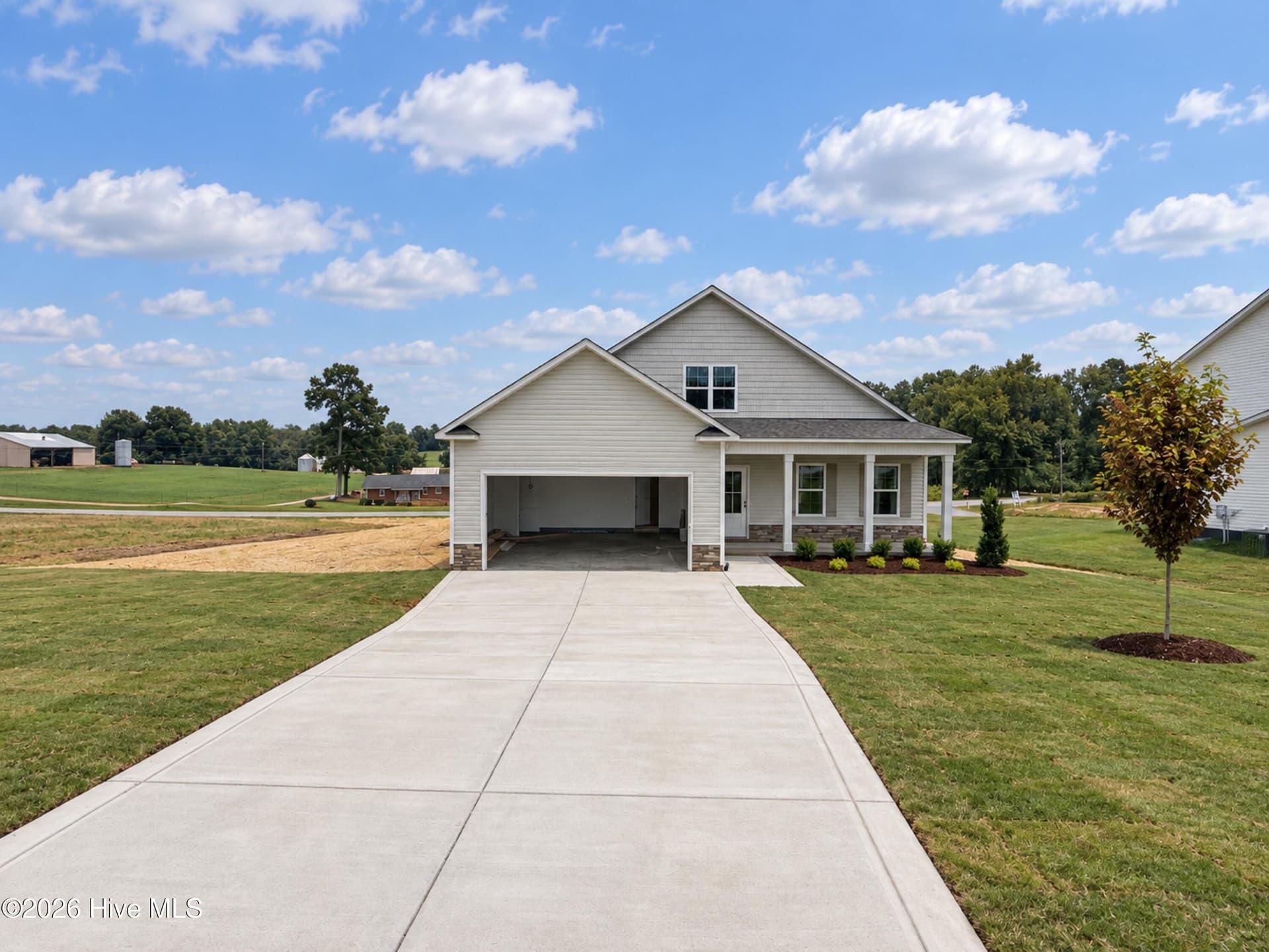 Single Family Residence at 14 Silver Court, Smithfield, NC 27577, photo 3 of 61
