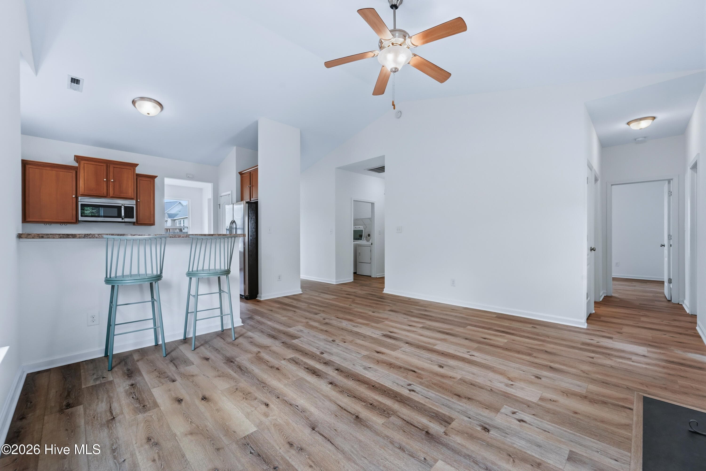 Single Family Residence at 103 Forsythia Court, Jacksonville, NC 28546, photo 26 of 48
