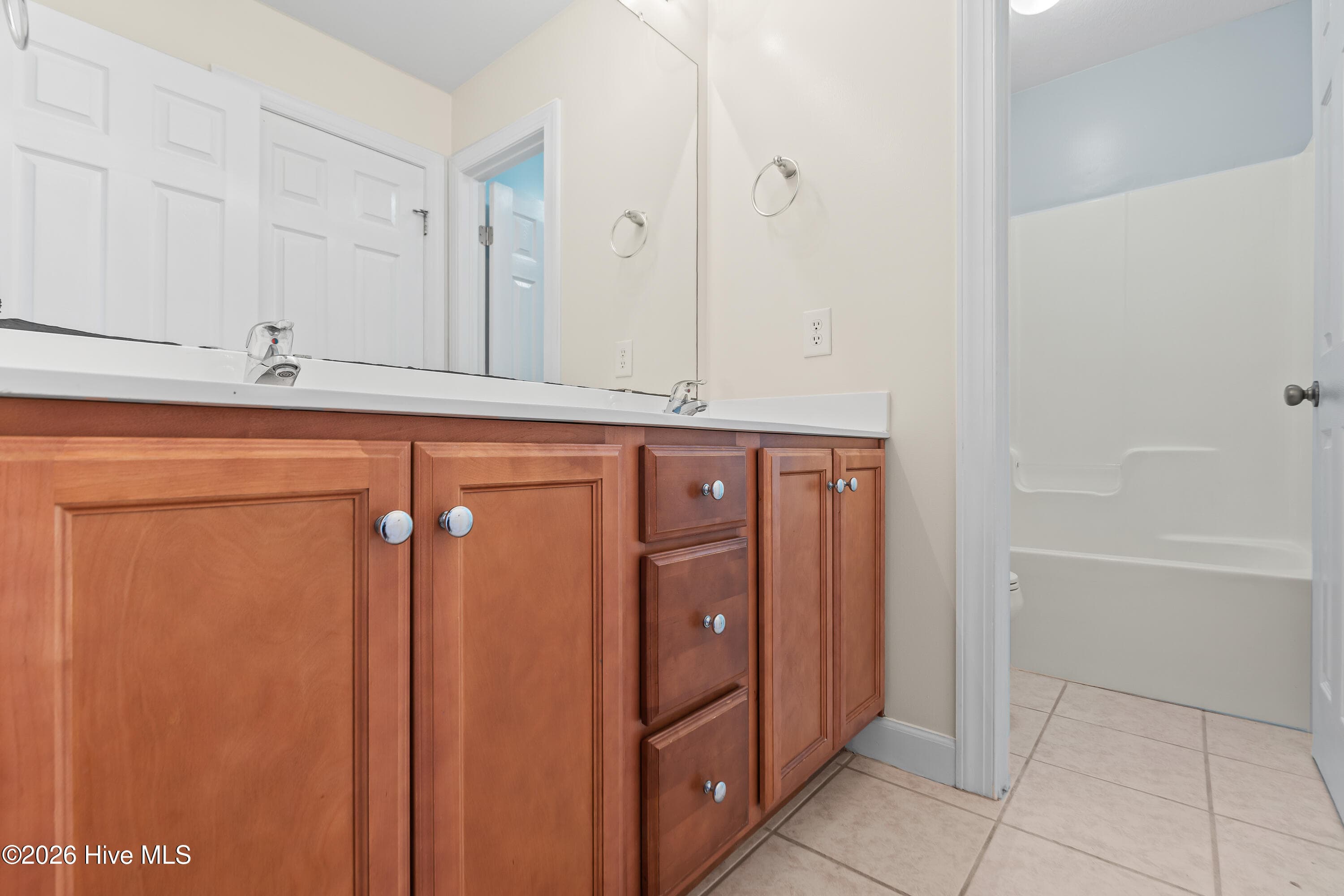 Single Family Residence at 109 Cypress Bay Drive, Jacksonville, NC 28546, photo 22 of 37