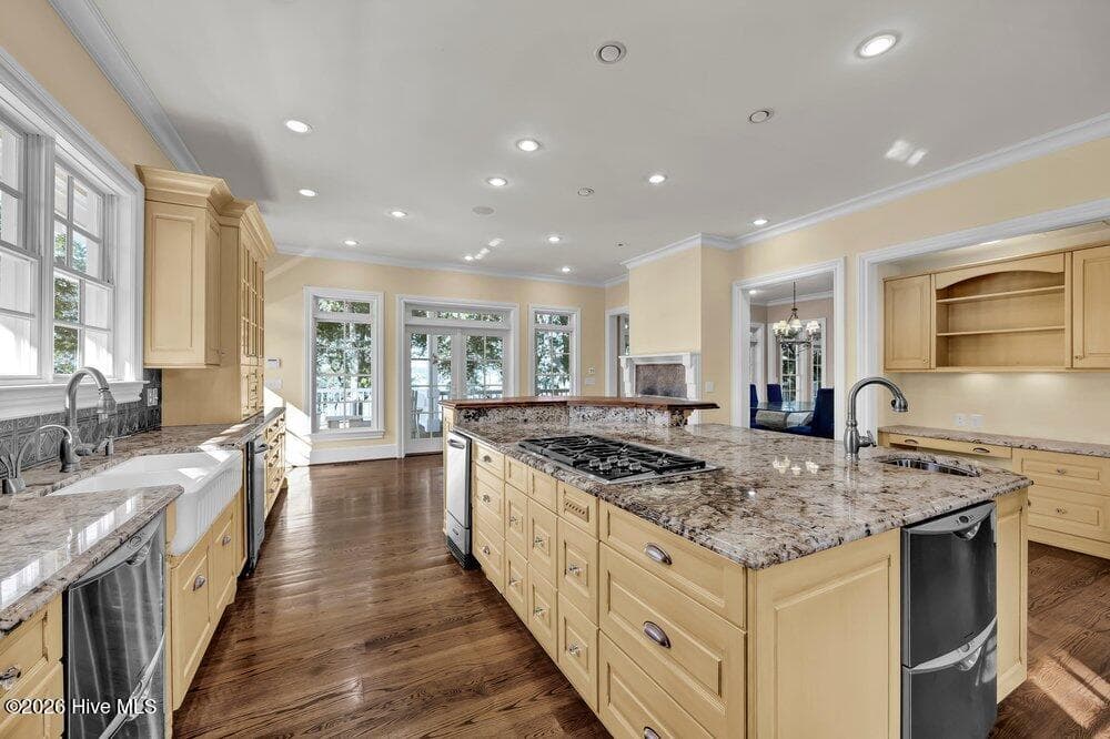 Single Family Residence at 8660 River Road, Wilmington, NC 28412, photo 32 of 115
