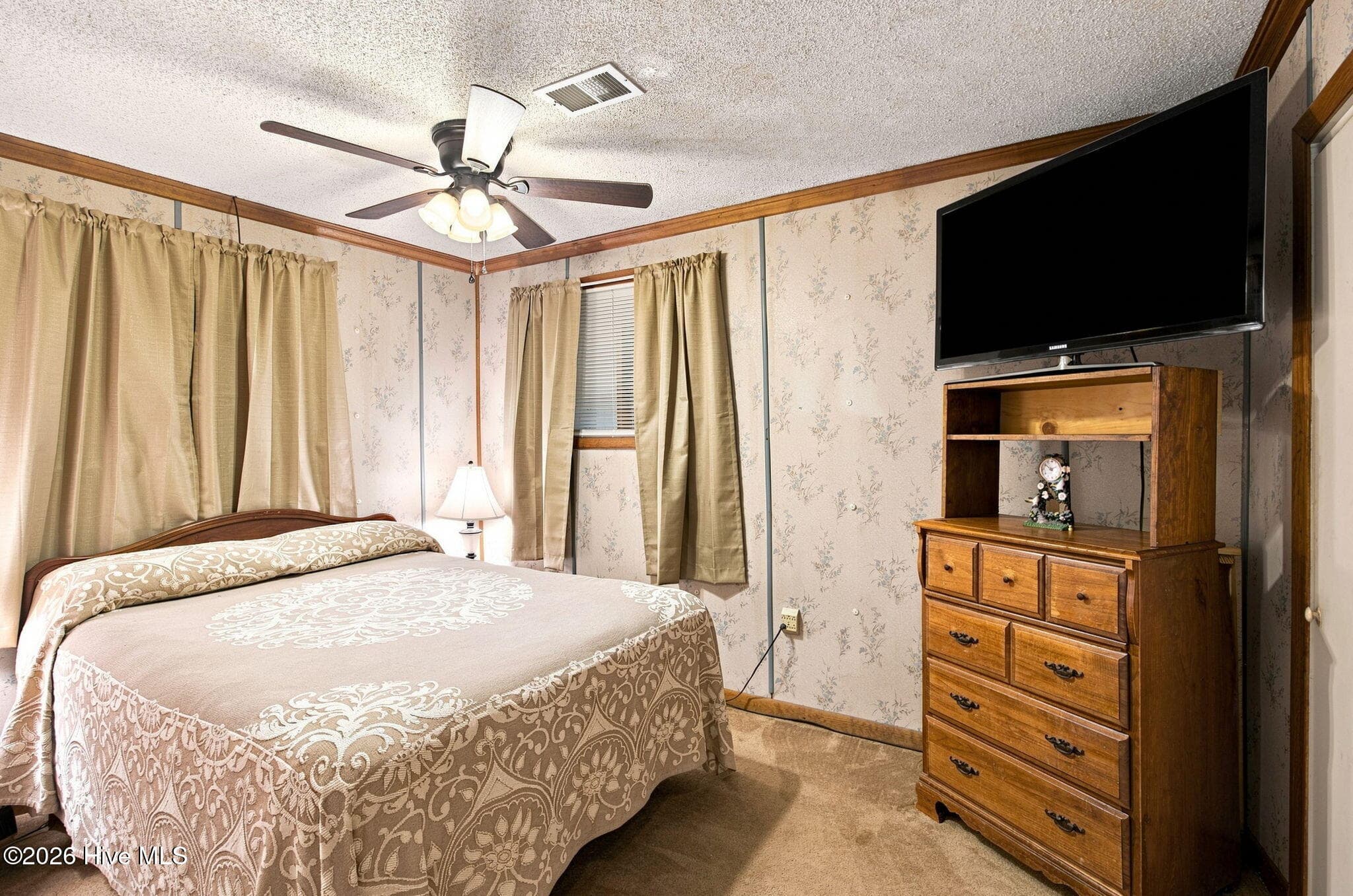 Single Family Residence at 502 Fourth Street S, Carolina Beach, NC 28428, photo 18 of 27