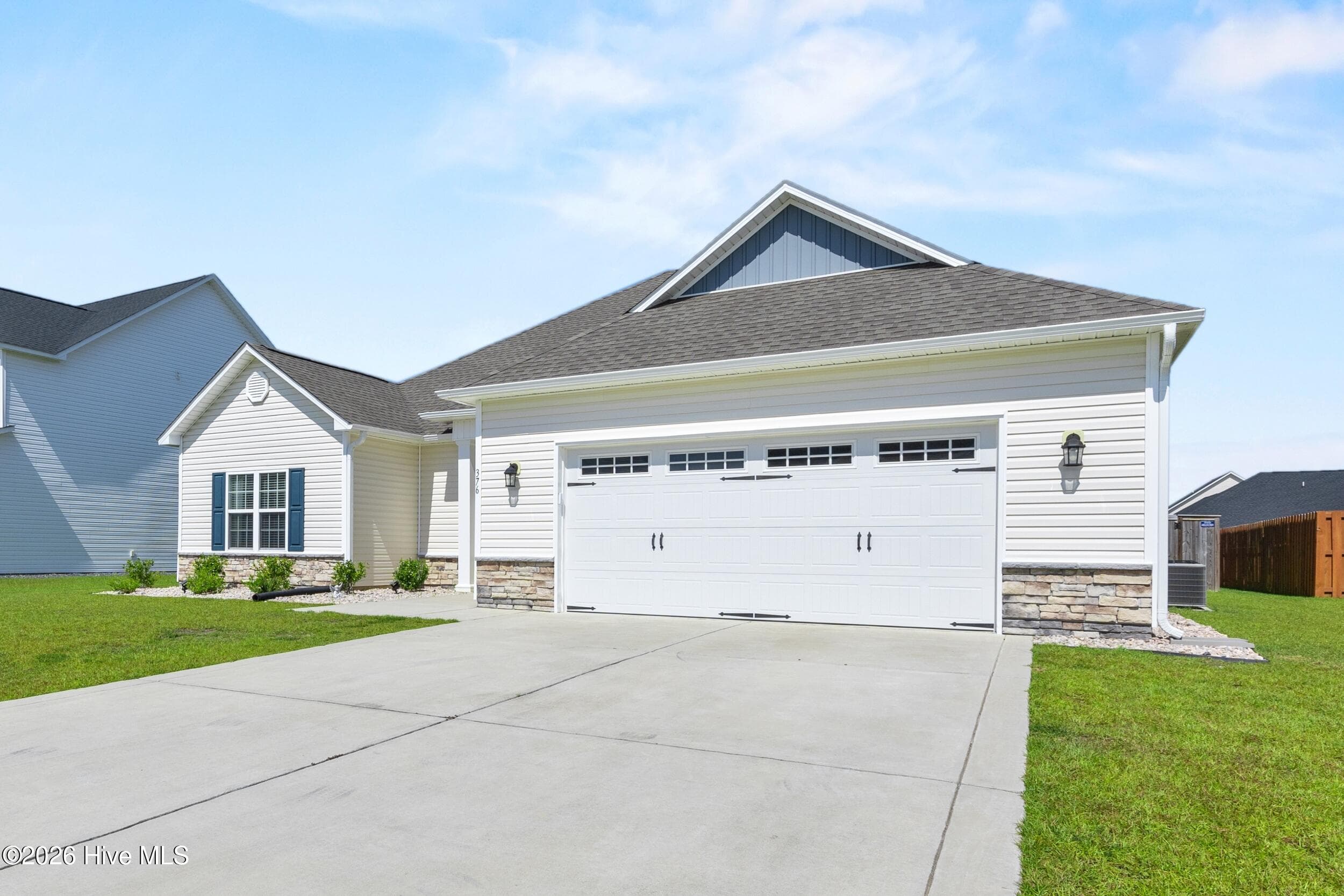 Single Family Residence at 376 Water Wagon Trail, Jacksonville, NC 28546, photo 2 of 38