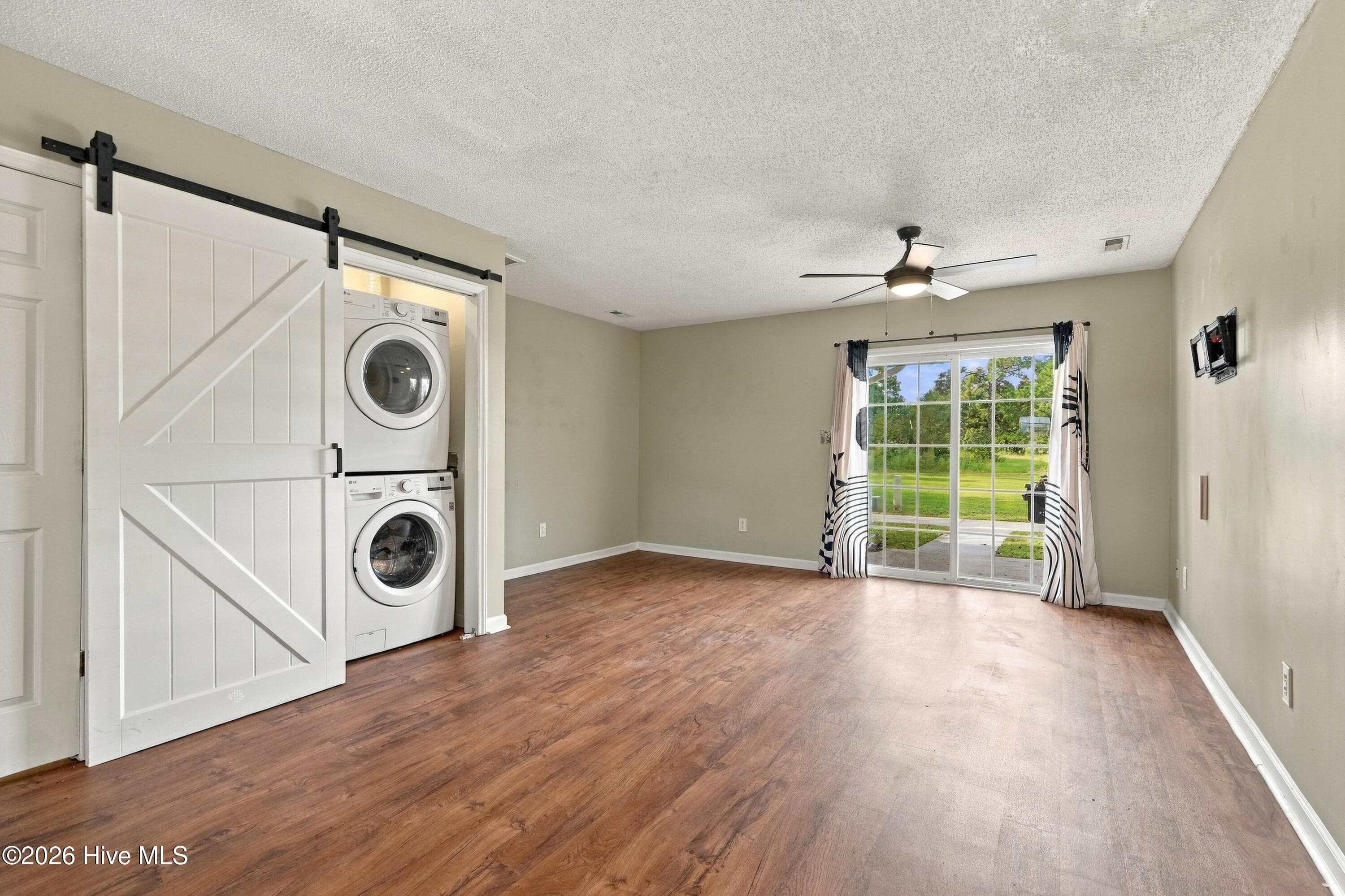 Townhouse at 601 Pelletier Loop Road G41, Swansboro, NC 28584, photo 24 of 40