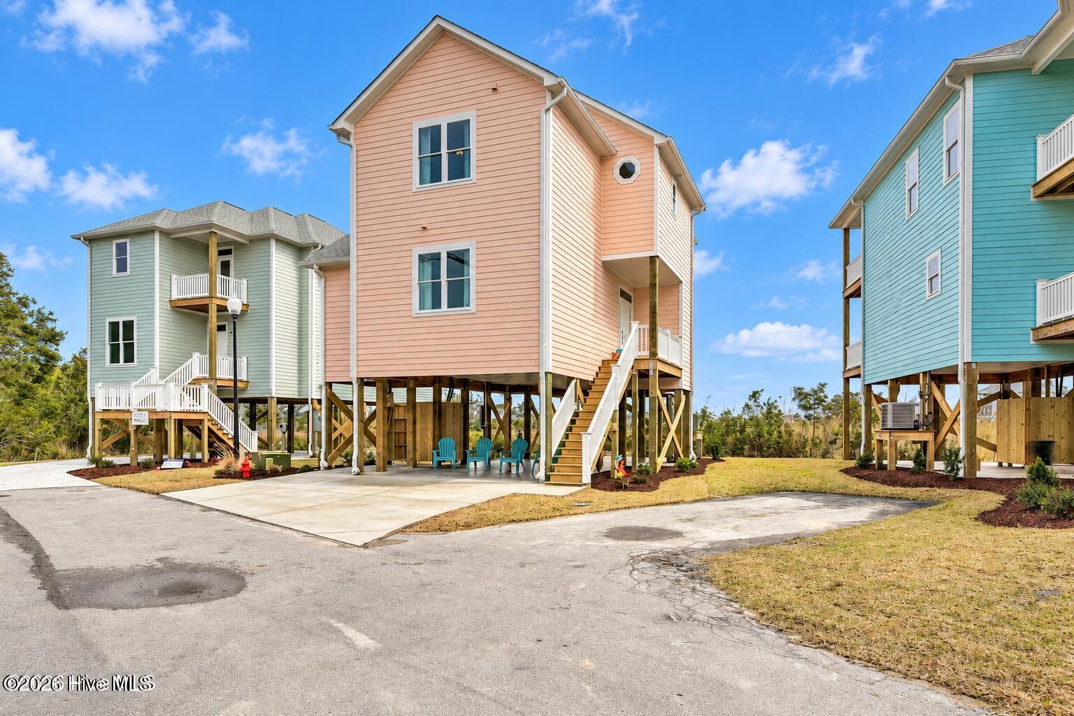 Single Family Residence at 124 Salt Marsh Way, Atlantic Beach, NC 28512
