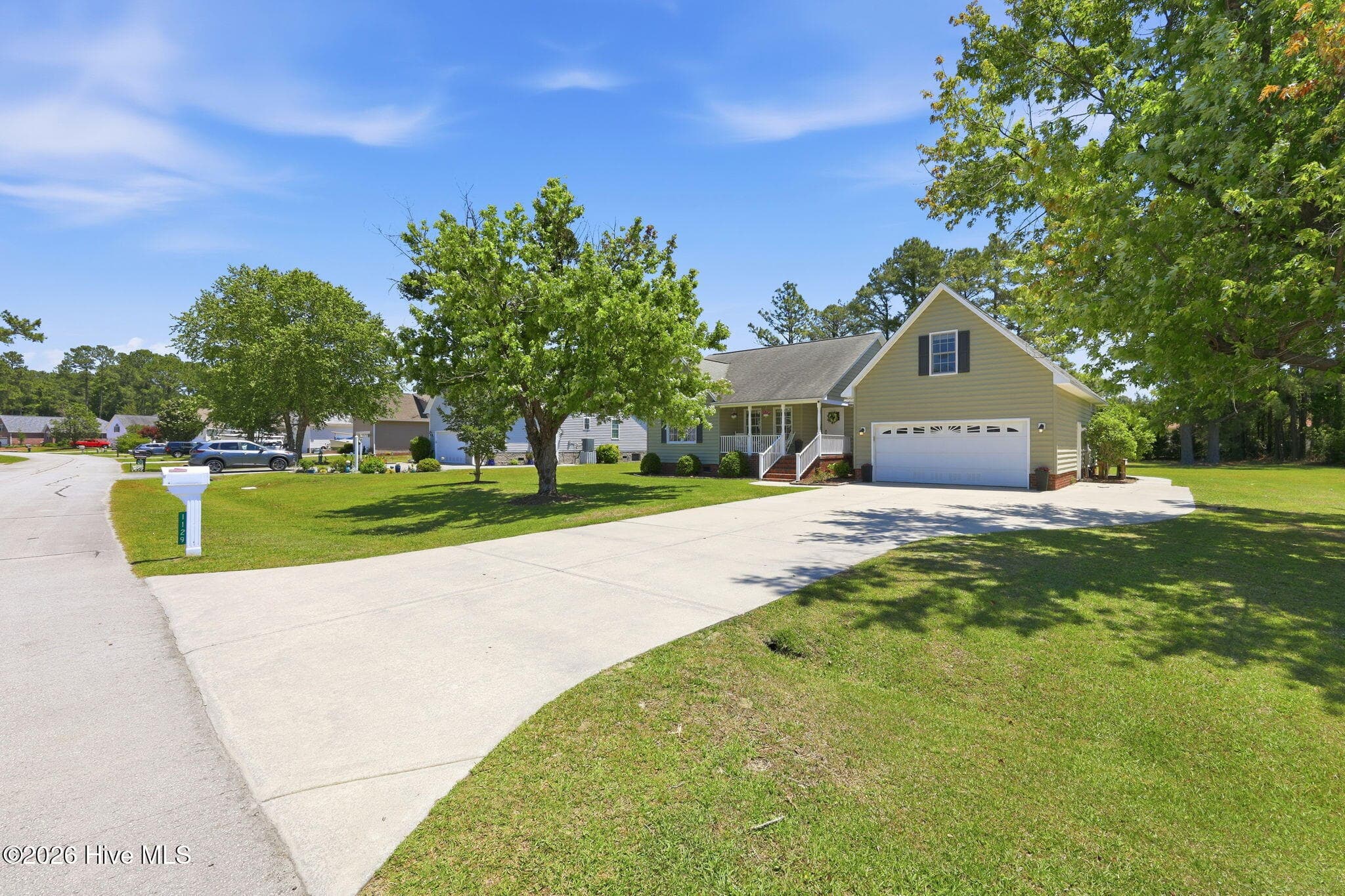 Single Family Residence at 1129 Coral Reef Drive, New Bern, NC 28560, photo 54 of 68