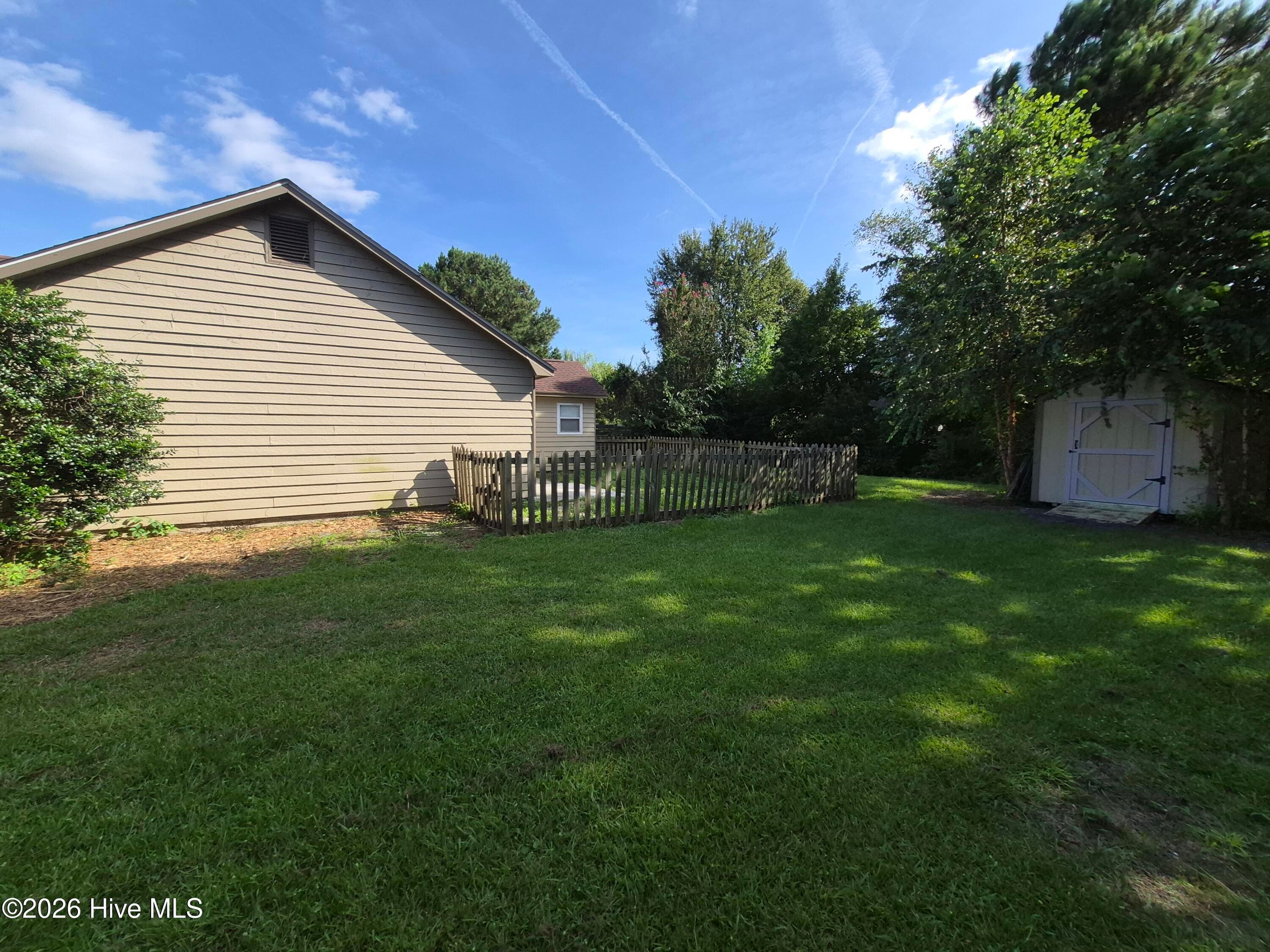 Single Family Residence at 809 Autumn Leaves Court, Wilmington, NC 28411, photo 23 of 26