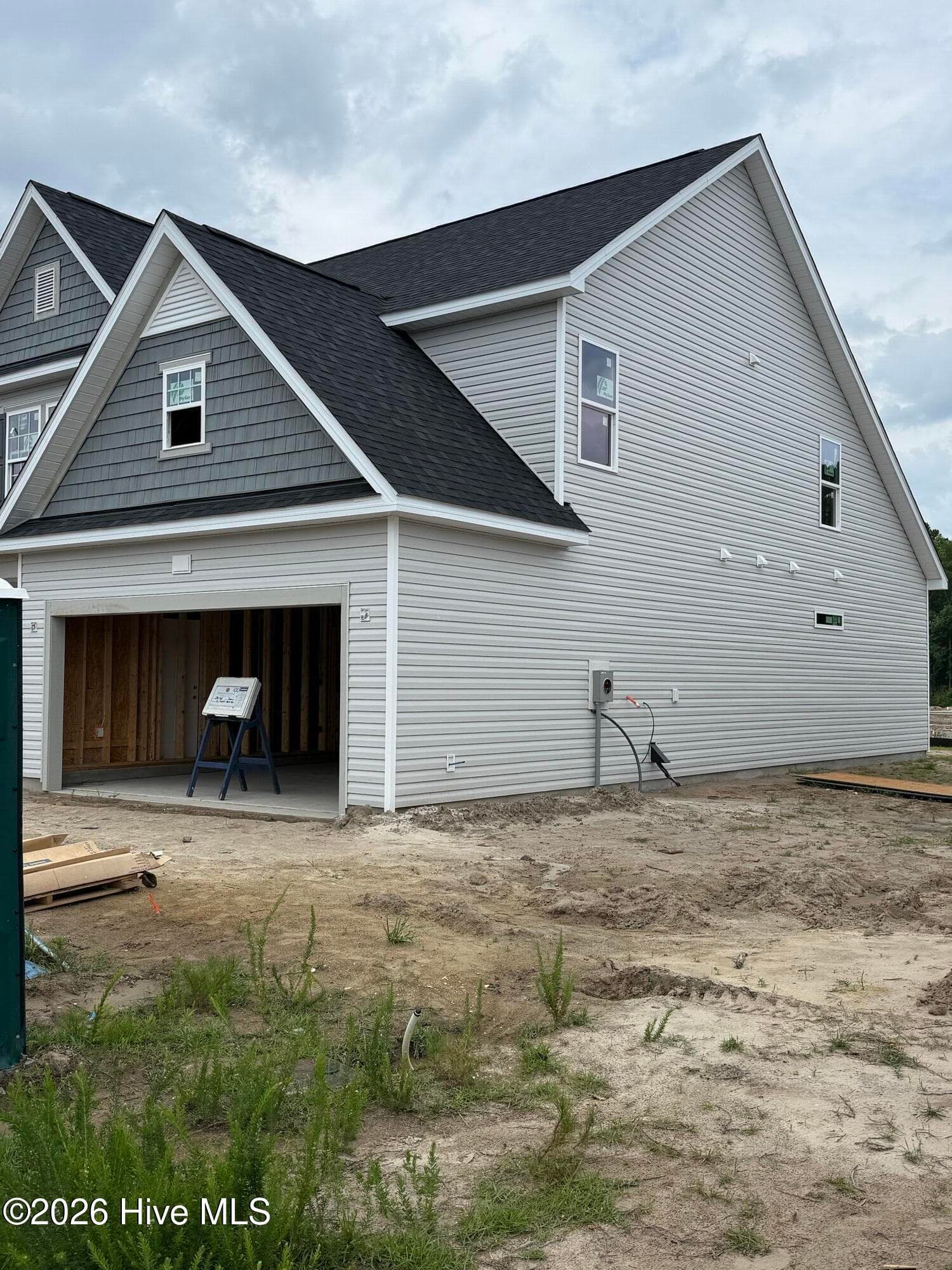 Single Family Residence at 1129 Forest Bend Drive NW, Calabash, NC 28467, photo 5 of 40