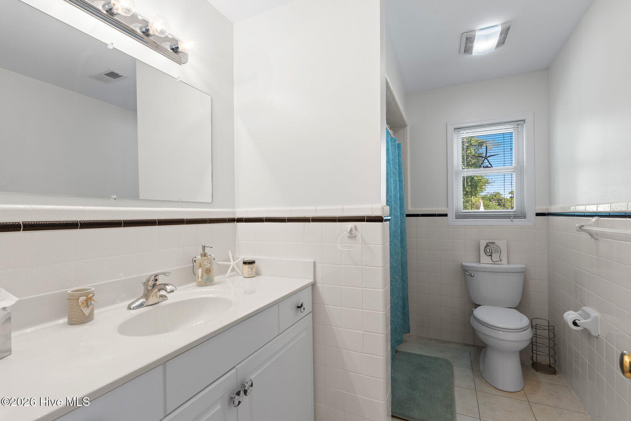 Single Family Residence at 2008 E Oak Island Drive, Oak Island, NC 28465, photo 118 of 184