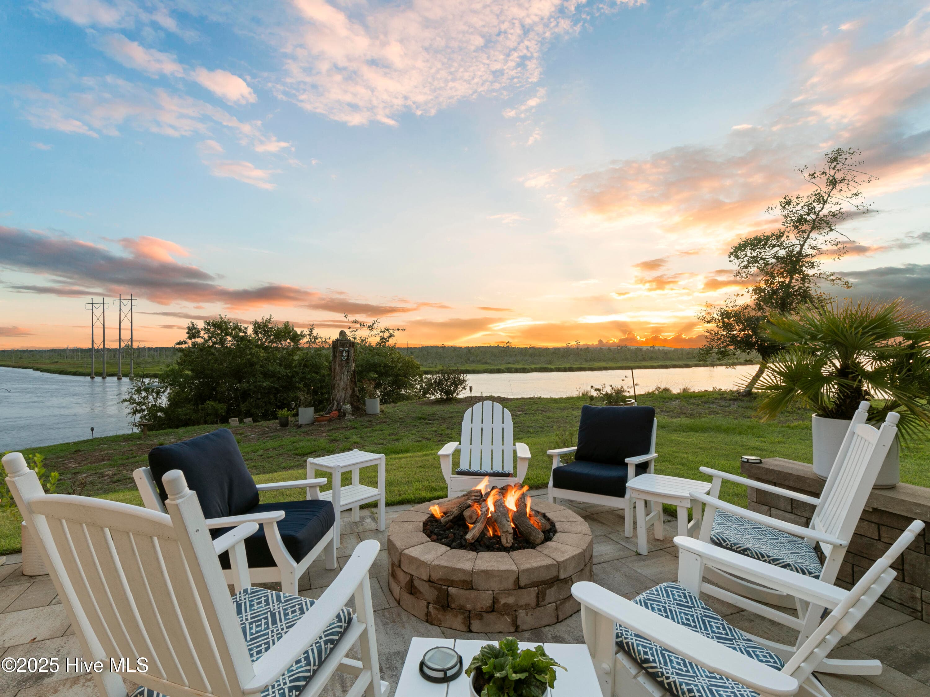 Stunning sunsets on back patio with firepit - 3623 White Cliffs Drive, Castle Hayne, NC 28429