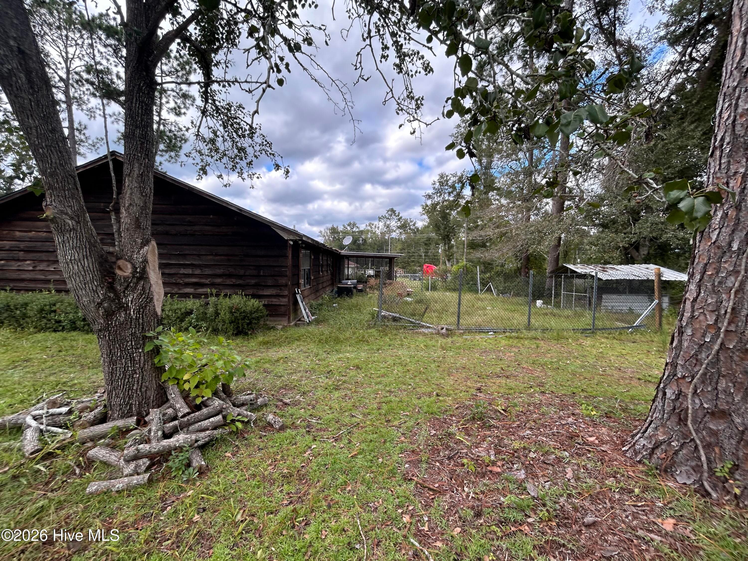 Single Family Residence at 156 N Jefferson Street Ext, Lyons, GA 30436, photo 5 of 24