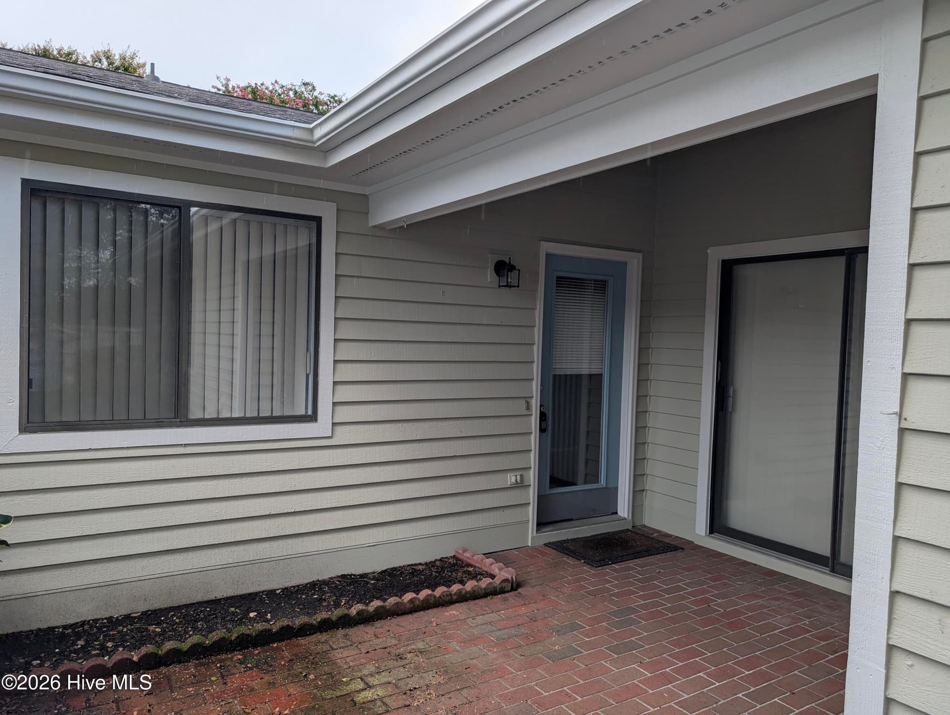 Townhouse at 5916 Chester Street, Wilmington, NC 28405, photo 3 of 31