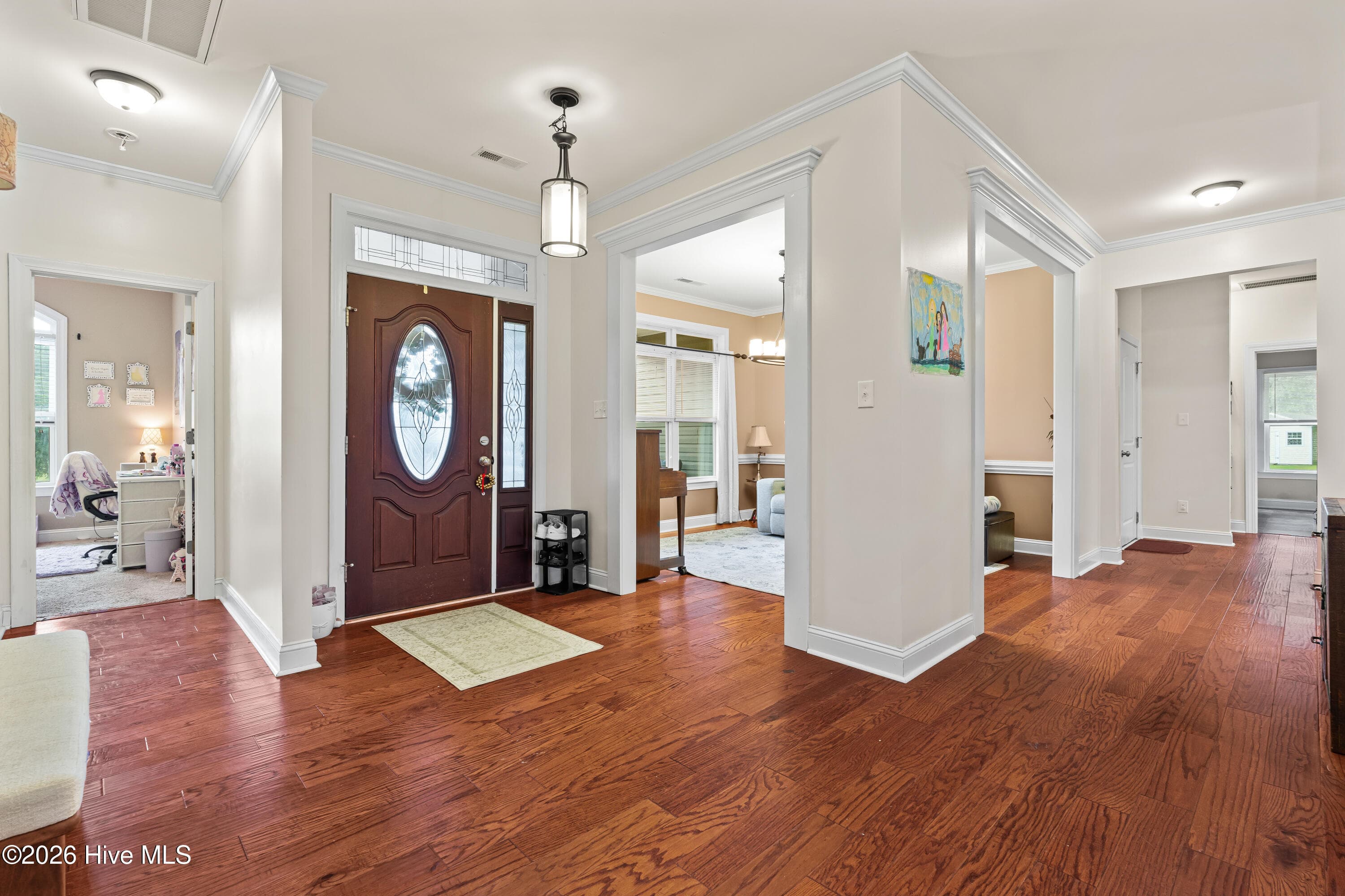 Single Family Residence at 309 Ramonas Lake Court, New Bern, NC 28560, photo 13 of 59
