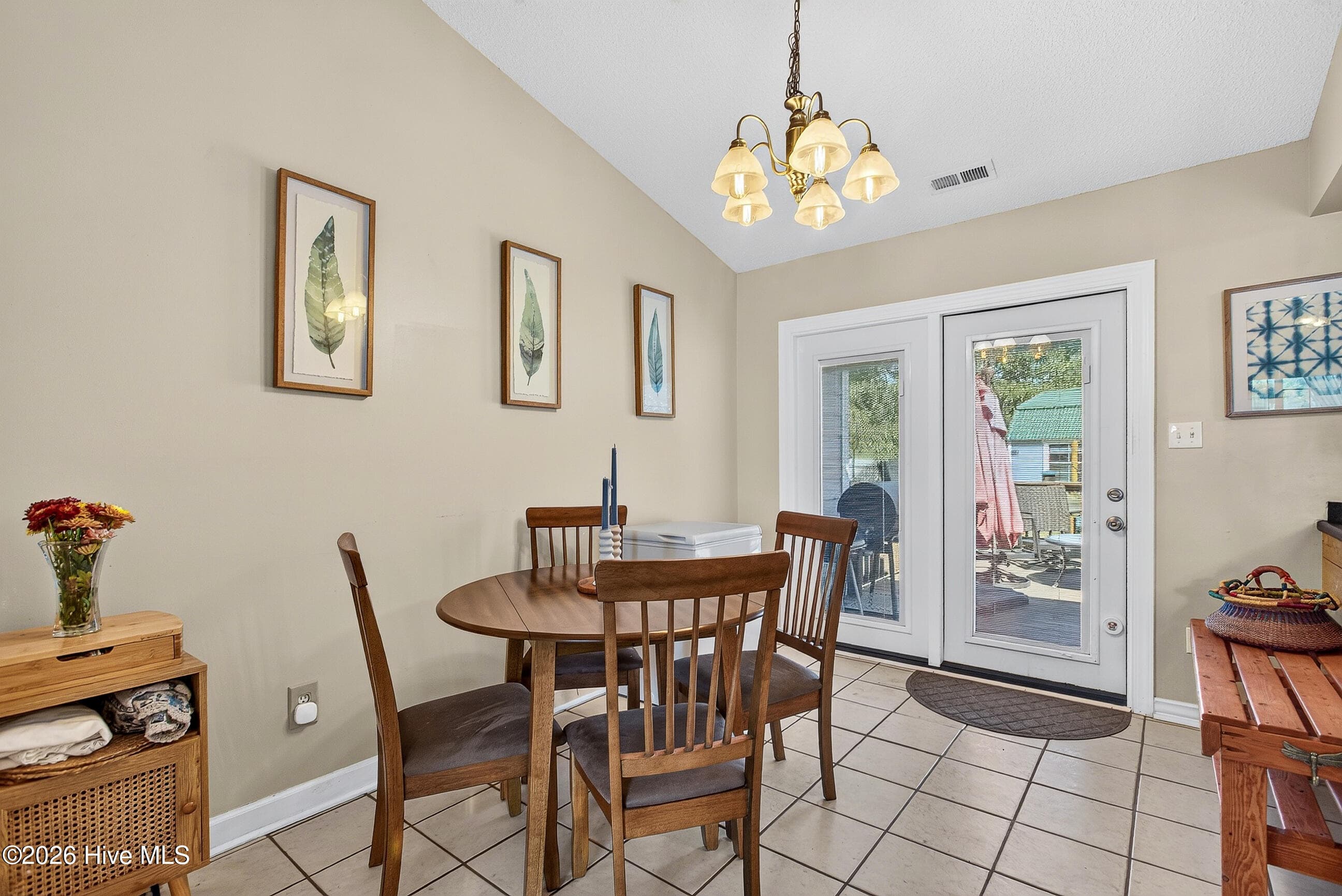 Single Family Residence at 317 Cinnamon Drive, Hubert, NC 28539, photo 12 of 49