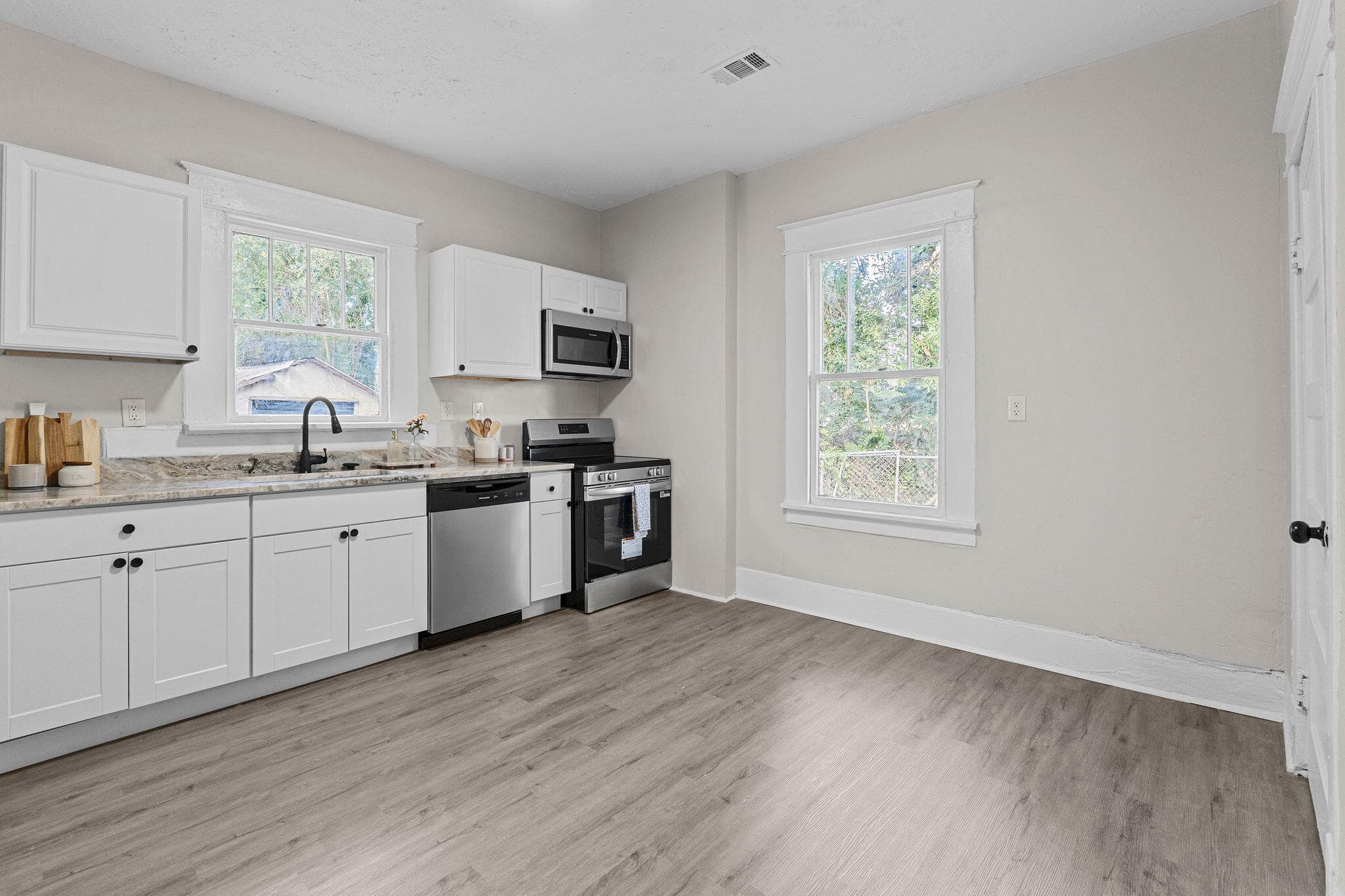 Single Family Residence at 1307 Beman Street, Augusta, GA 30904, photo 4 of 20