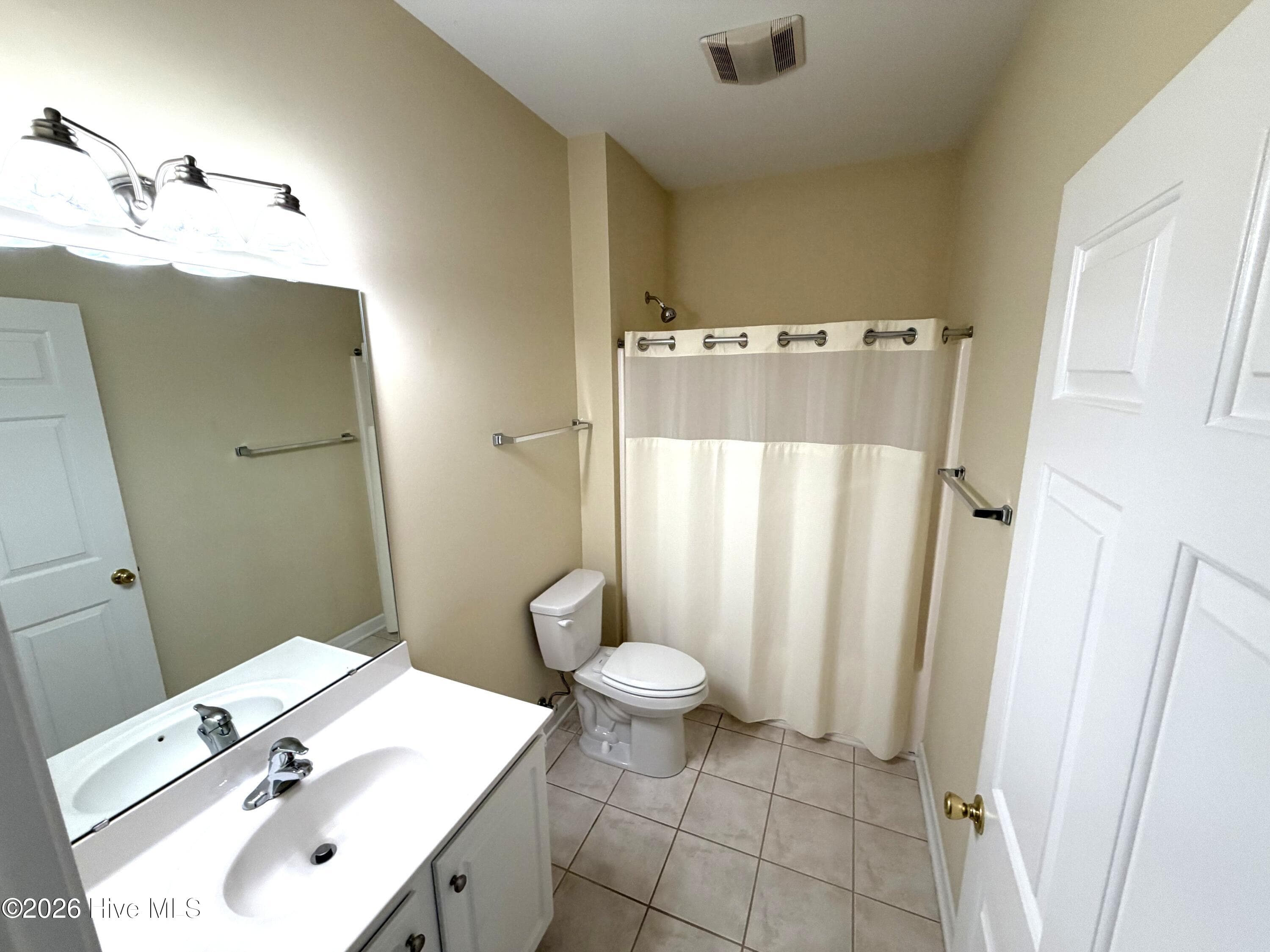 Townhouse at 5006 Carleton Drive Unit 139, Wilmington, NC 28403, photo 2 of 3