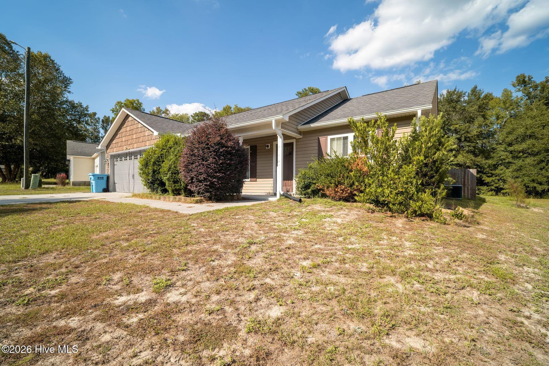 Single Family Residence at 105 Worvin Lane, Richlands, NC 28574, photo 3 of 41