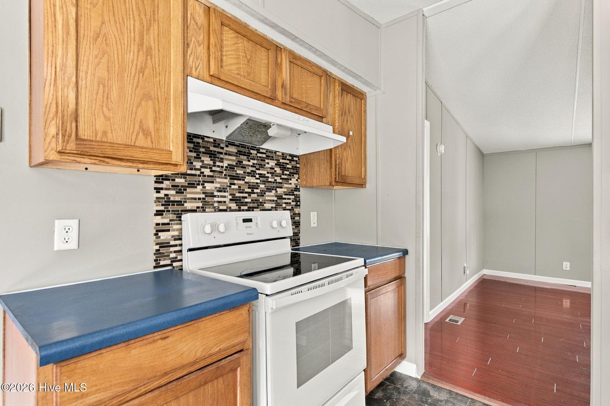 Manufactured Home at 185 New Hope Lane SE, Leland, NC 28451, photo 16 of 49