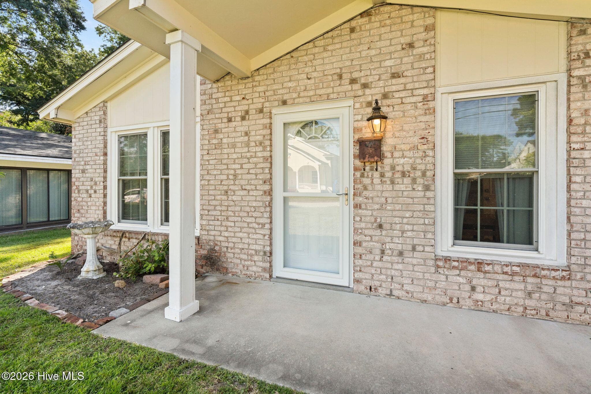 Single Family Residence at 354 Mercer Avenue, Wilmington, NC 28403, photo 18 of 22