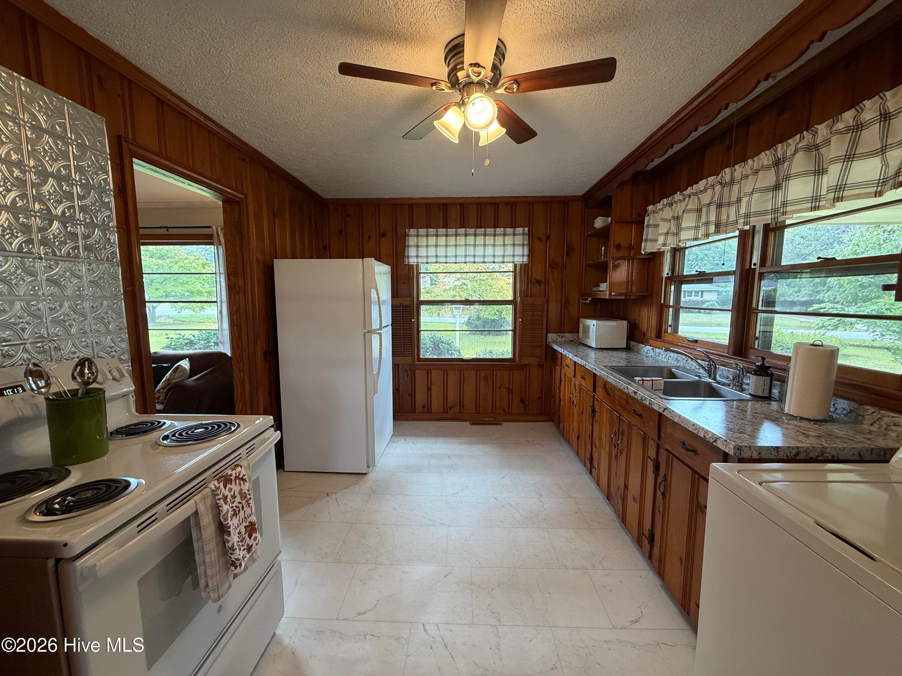 Single Family Residence at 838 Berkshire Drive, Washington, GA 30673, photo 9 of 29