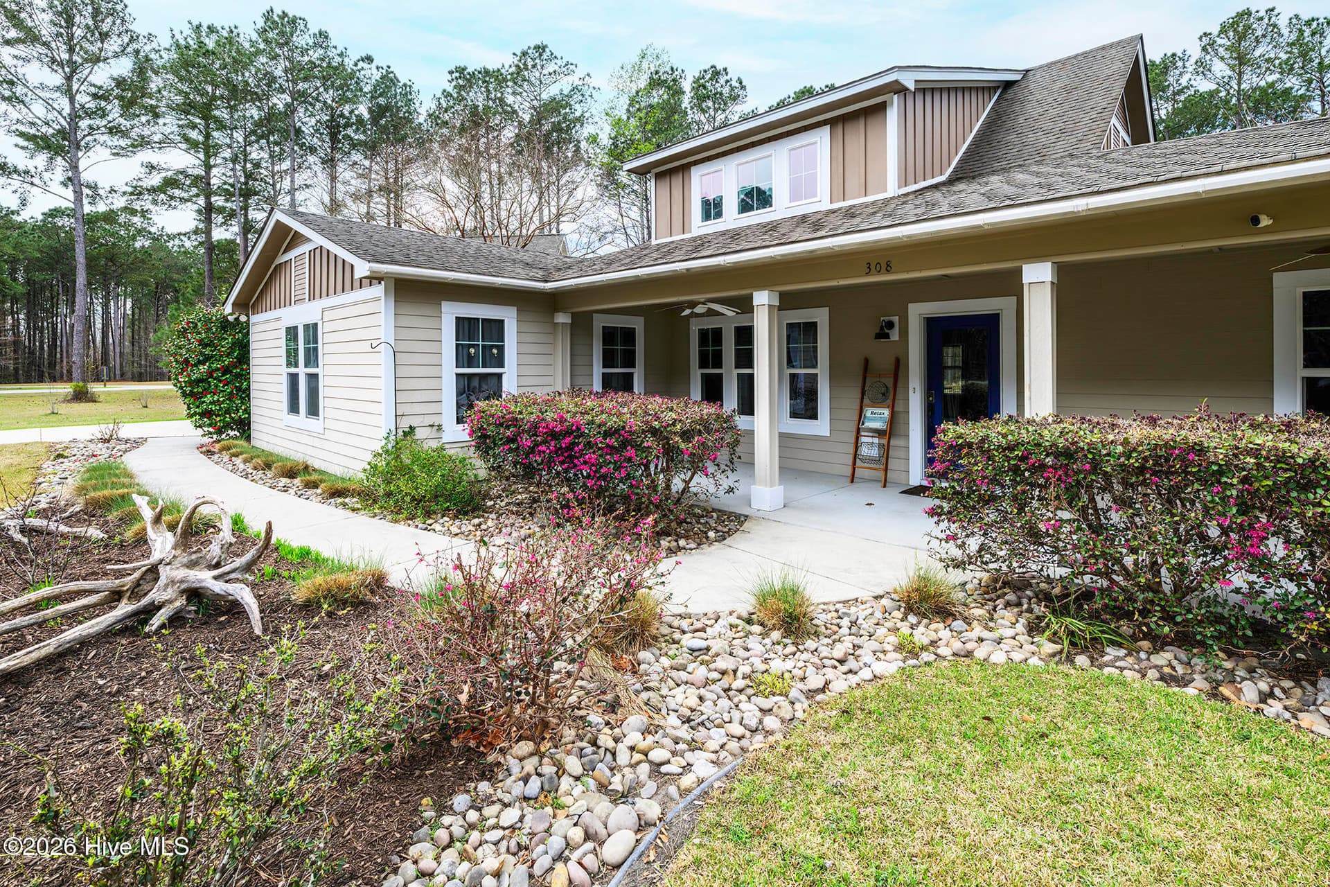 Beautiful Home Ready for New Owners! - 308 Wild Swan Lane, Minnesott Beach, NC 28510