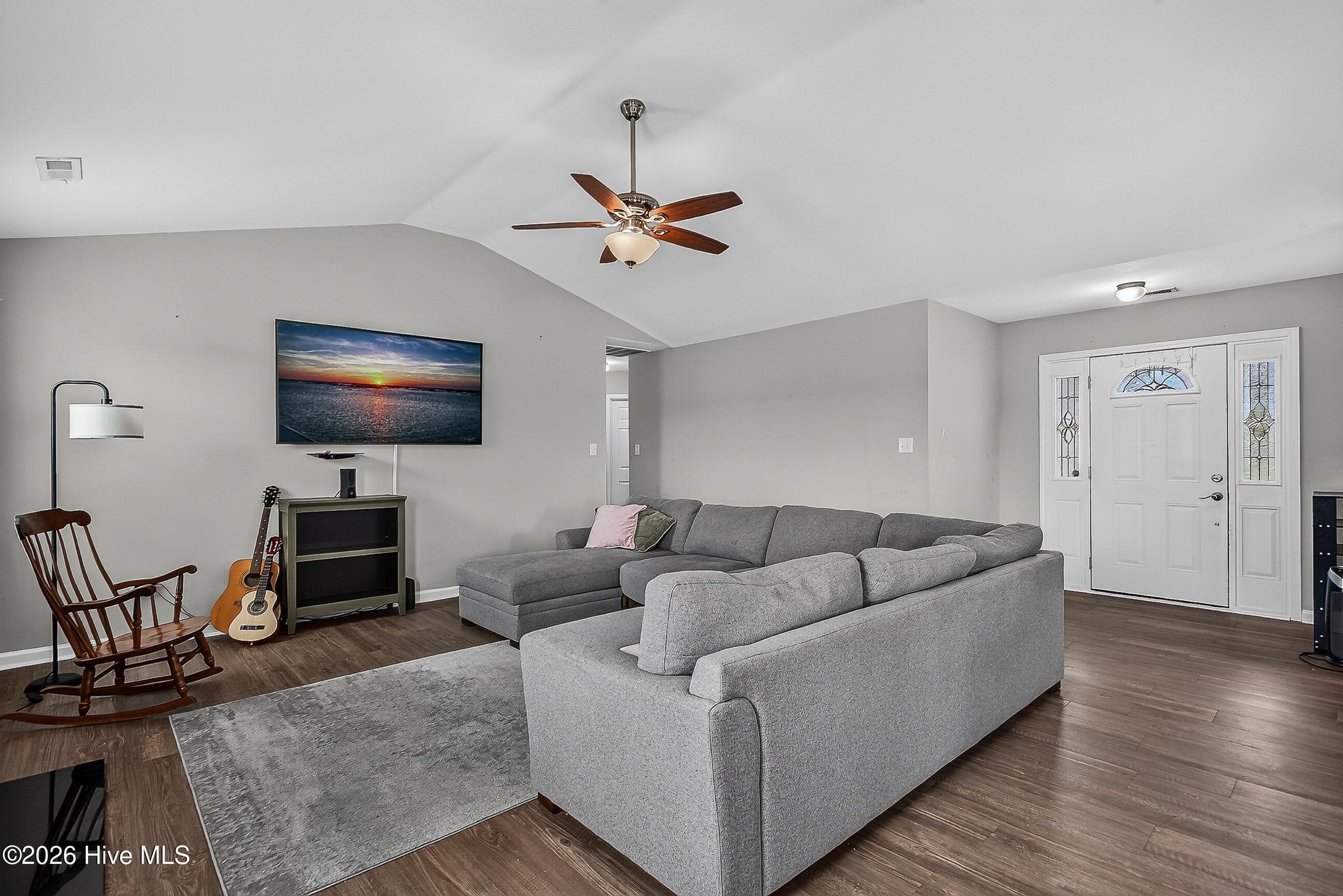 108 Farmington Drive, Richlands, NC 28574
