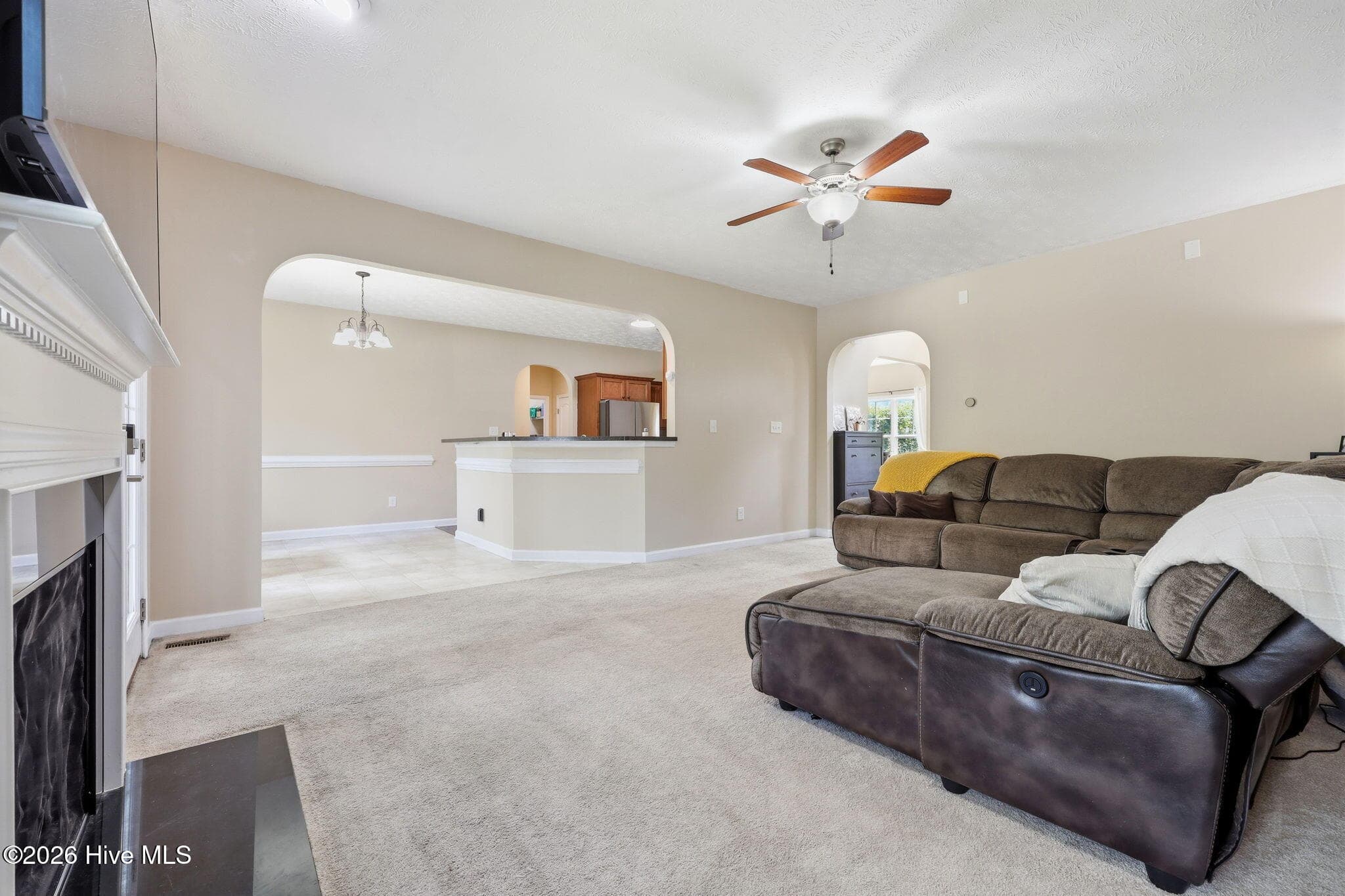 LIVING TO BREAKFAST NOOK - 174 Revere Way, Cameron, NC 28326