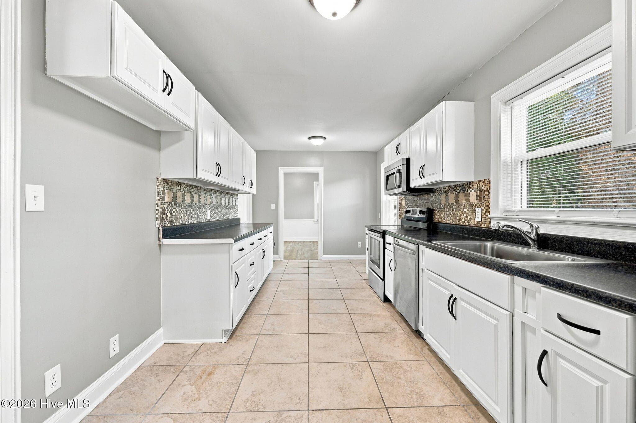 Single Family Residence at 900 Nelson Street, Kinston, NC 28501, photo 15 of 50