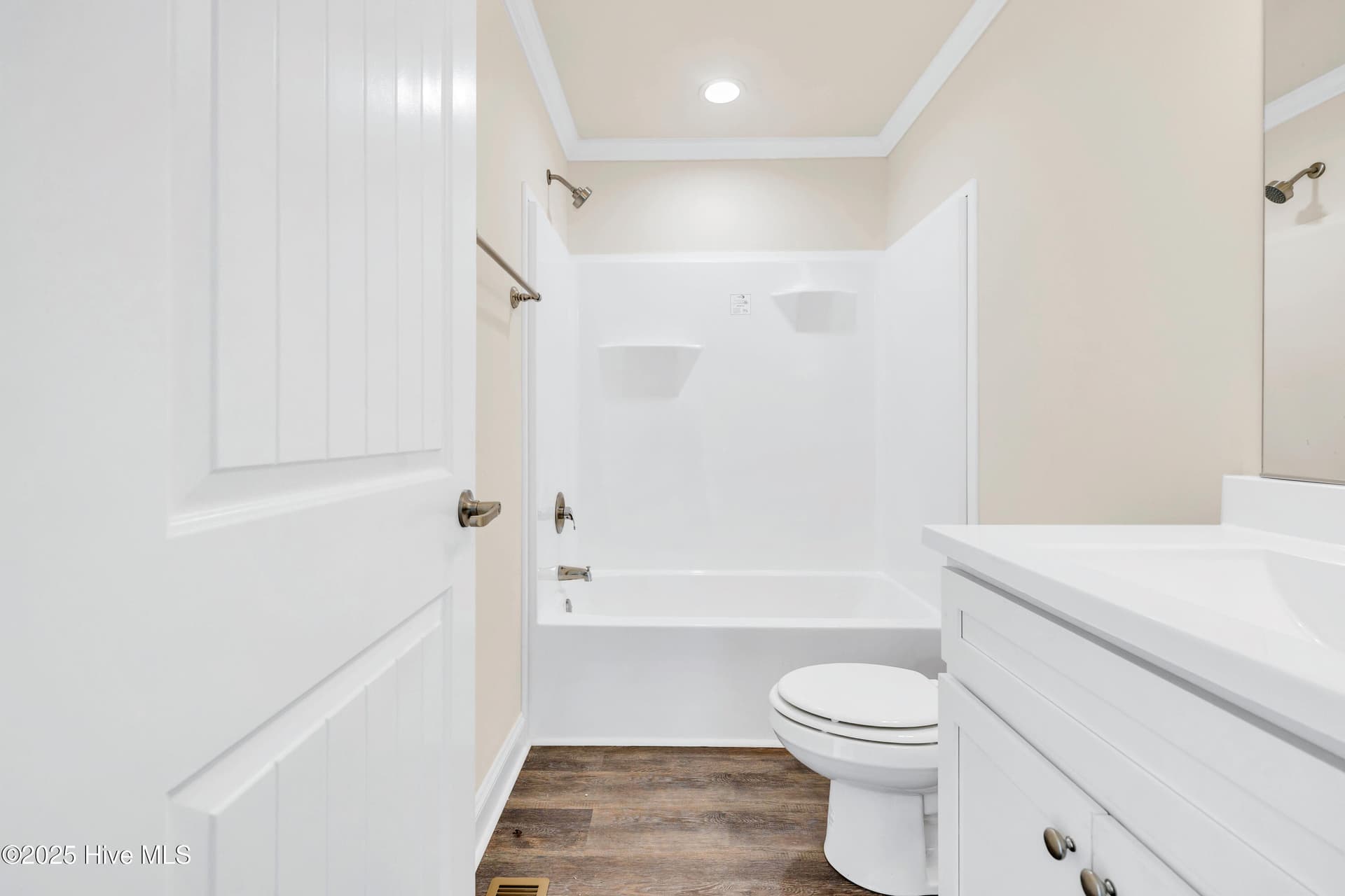 Hall Bathroom - 852 Yaupon Drive SW, Calabash, NC 28467
