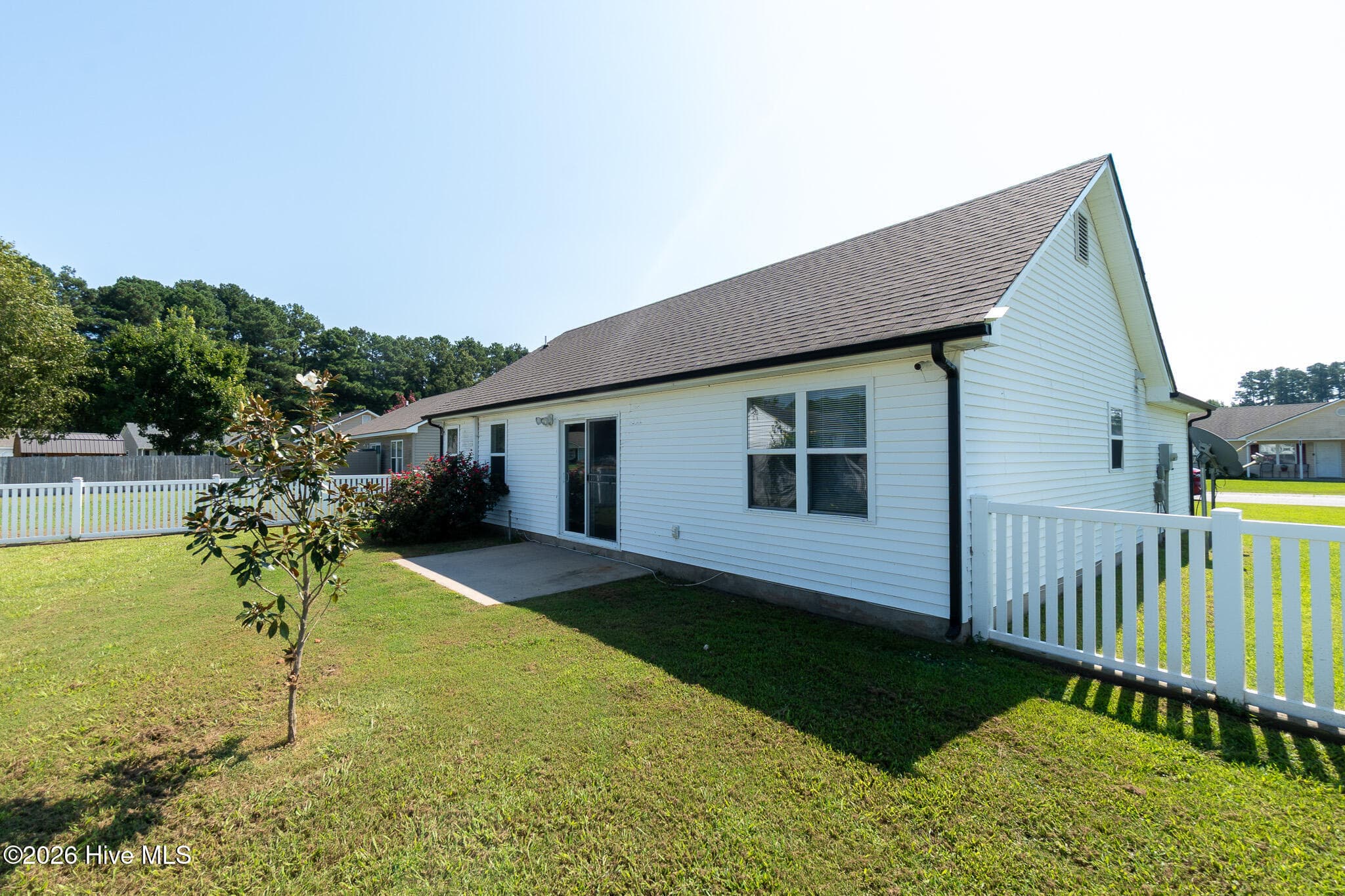 Single Family Residence at 105 Raintree Run, Elizabeth City, NC 27909, photo 32 of 48