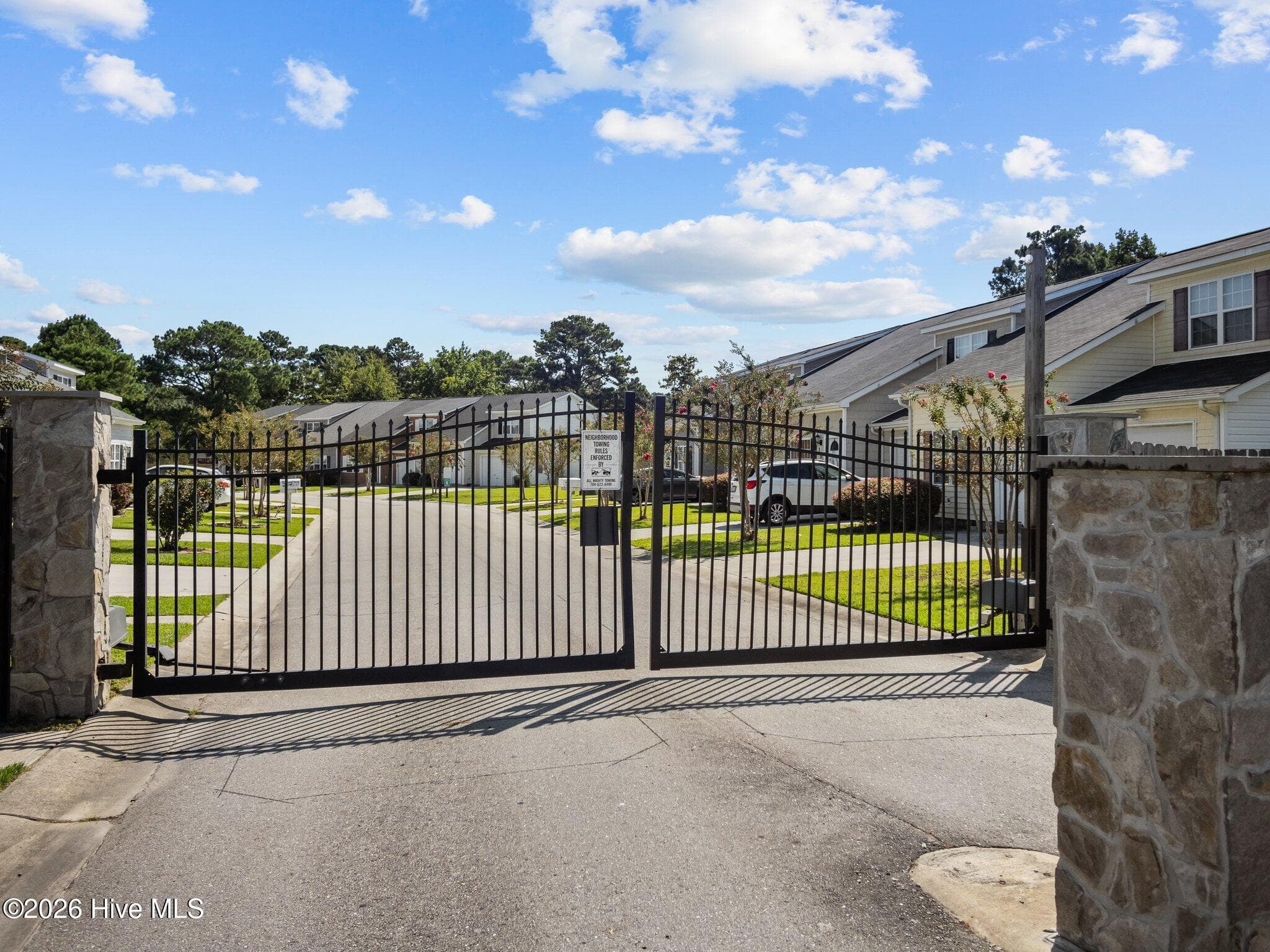 Townhouse at 110 Creeker Town Way, Hubert, NC 28539, photo 11 of 44