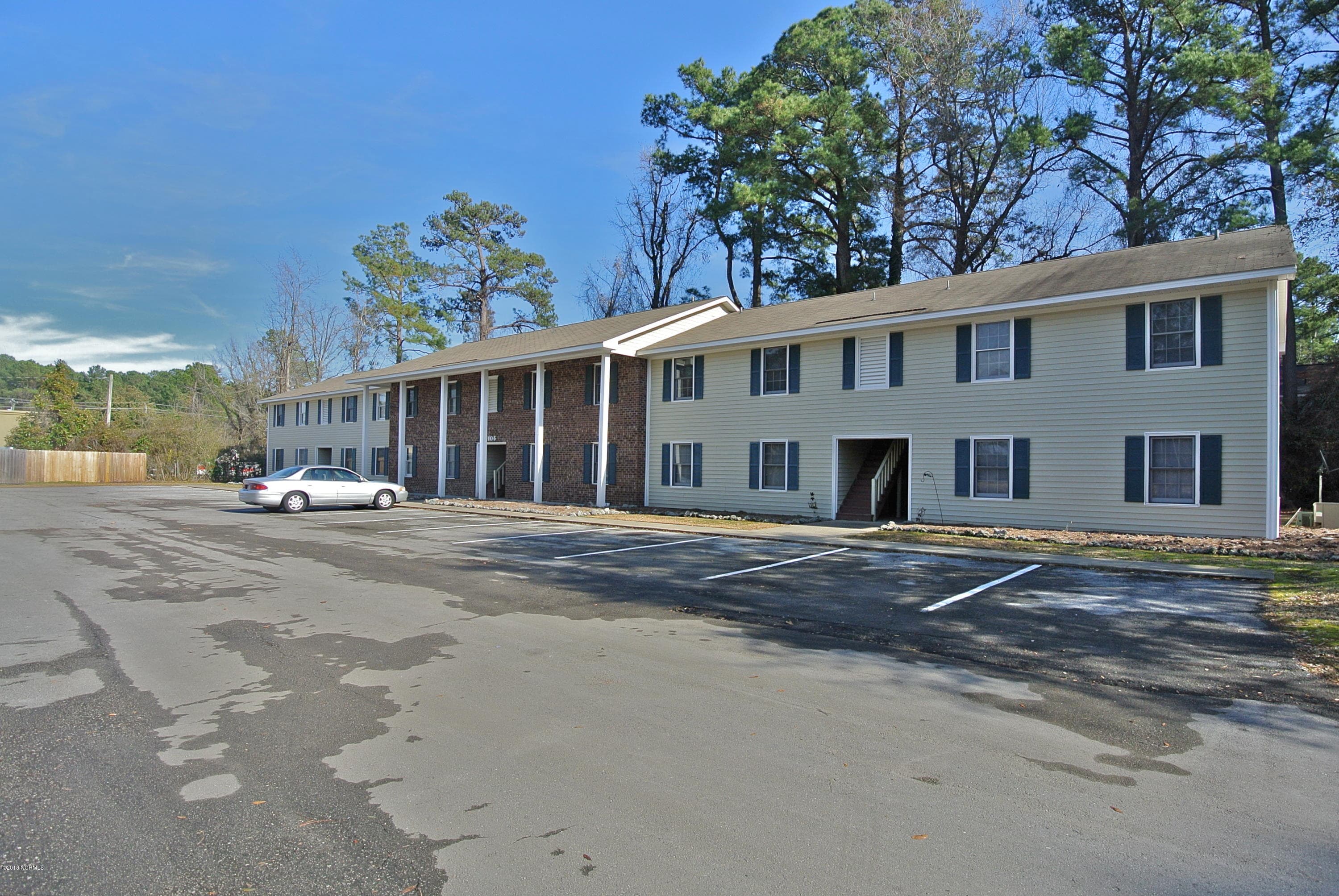 Karenwood Villas Apt Complex - 1106 Karen Drive C, New Bern, NC 28562