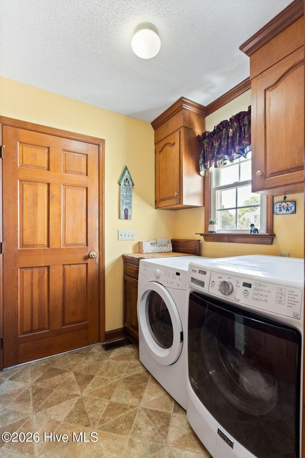 Single Family Residence at 3232 Grey Leaf Drive, Wilmington, NC 28409, photo 33 of 58