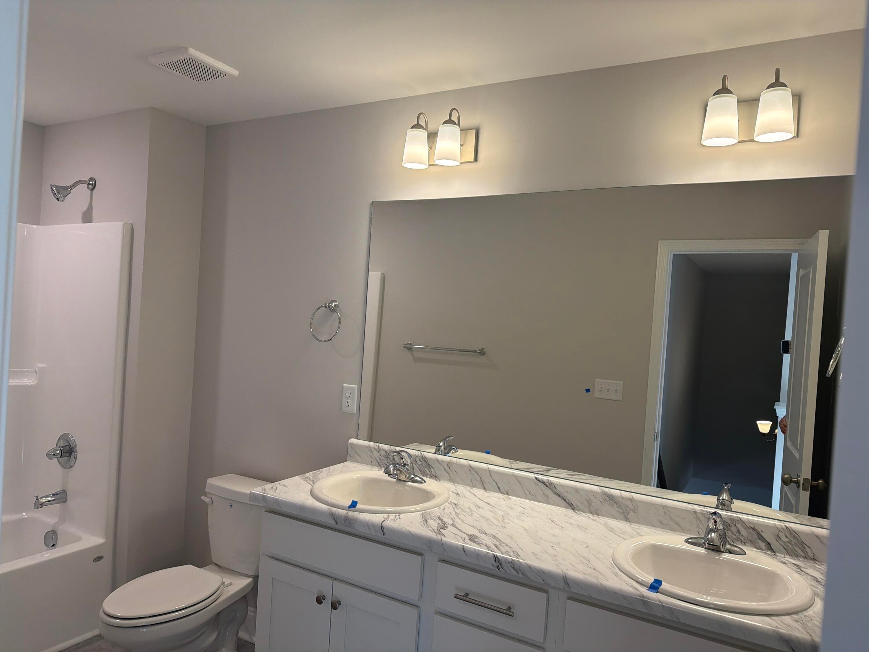 Upstairs Bath - 1411 Elias Station, Thomson, GA 30824