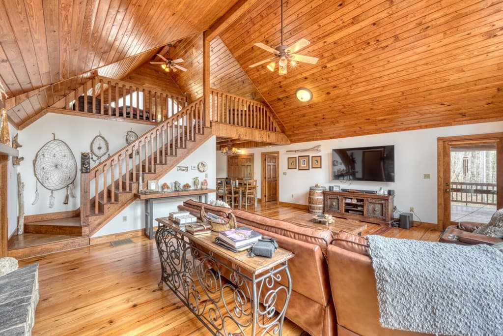 Residential at 575 Carolina Springs Lane, Franklin, NC 28734, photo 14 of 68