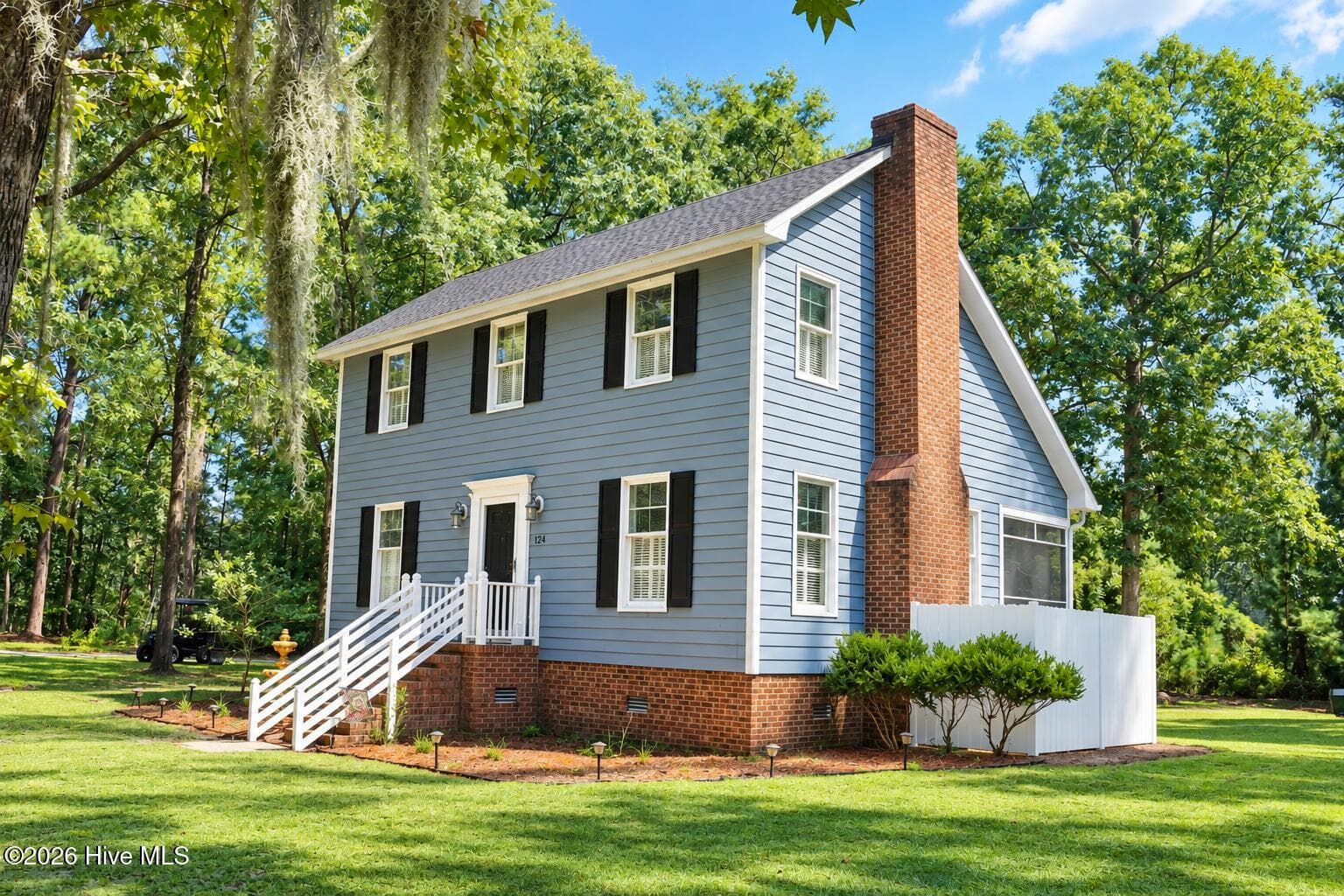 Single Family Residence at 124 Country Place, Washington, NC 27889