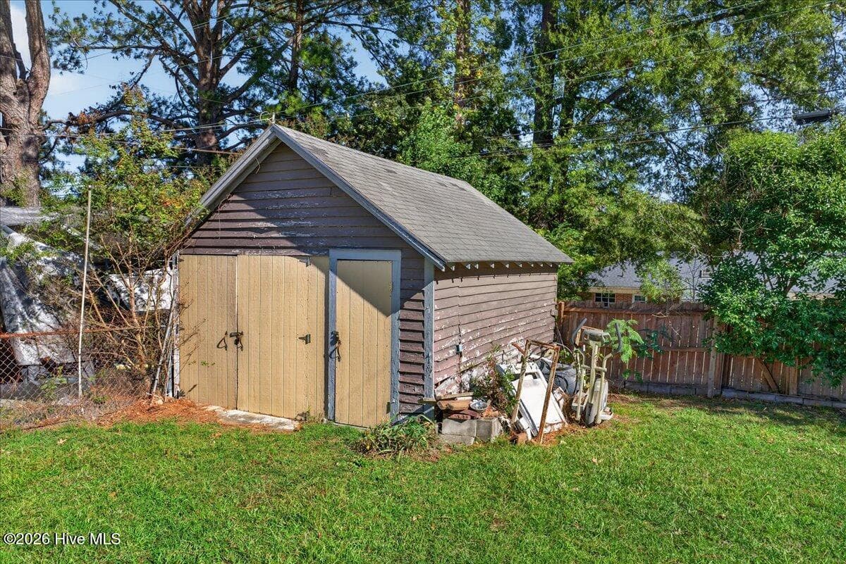 Single Family Residence at 410 Charlotte Street, Roanoke Rapids, NC 27870, photo 33 of 33