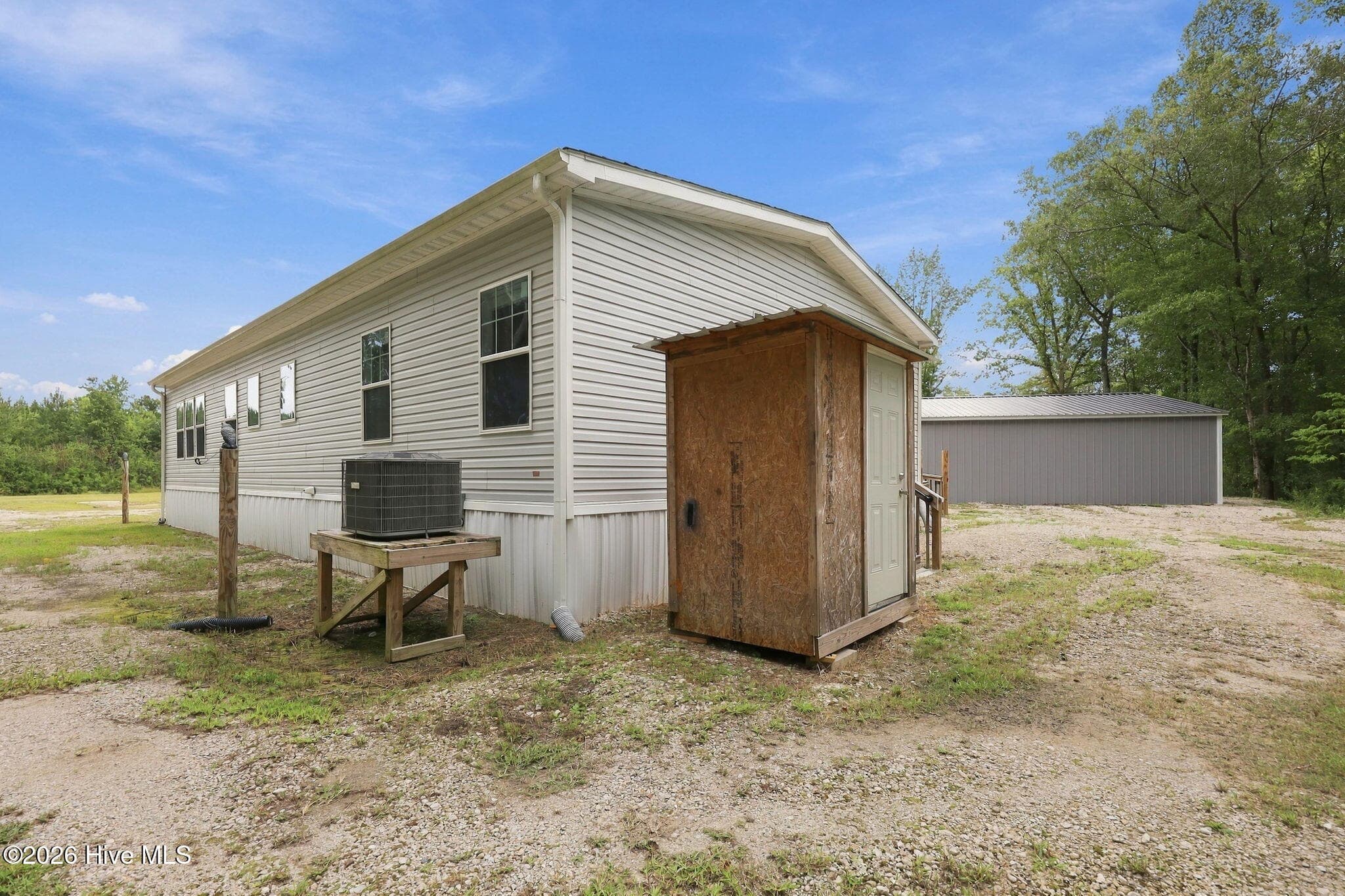 Manufactured Home at 11566 Hwy 17, Maysville, NC 28555, photo 36 of 56