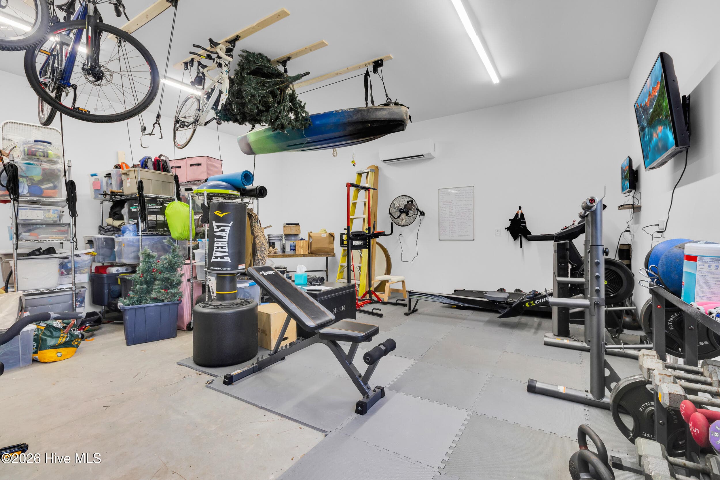 Interior - Garage - 404 Avenue C, New Bern, NC 28560