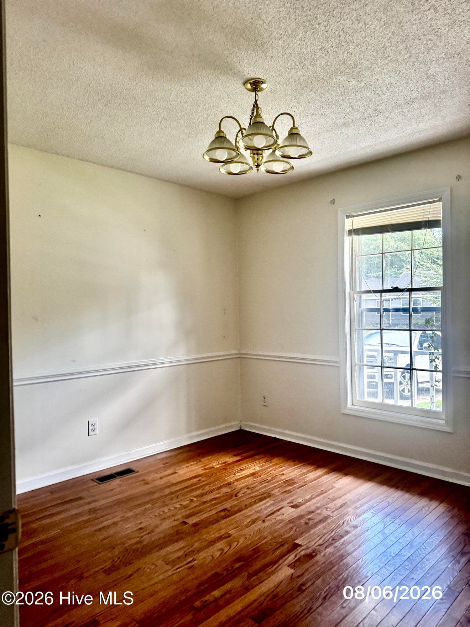 Single Family Residence at 151 Raintree Circle, Jacksonville, NC 28540, photo 9 of 37
