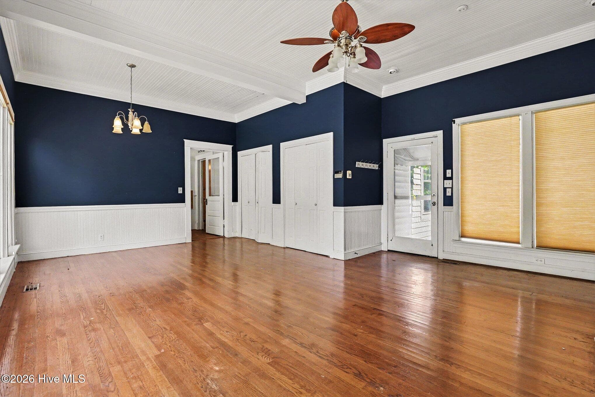 Family room view with breakfast area - 202 N Green Street, Selma, NC 27576