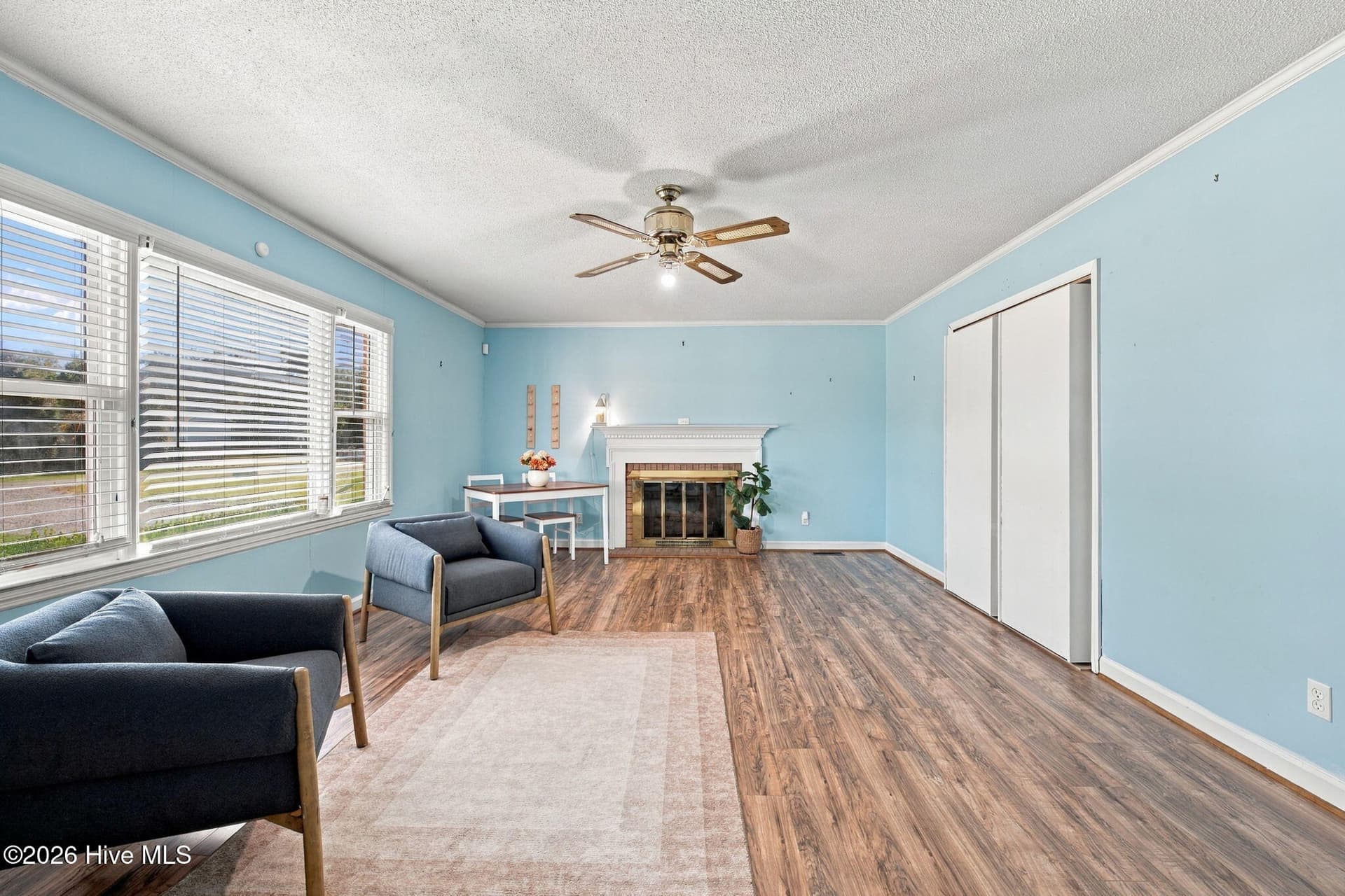 den/ additional living room space - 1405 Antioch Road, New Bern, NC 28560